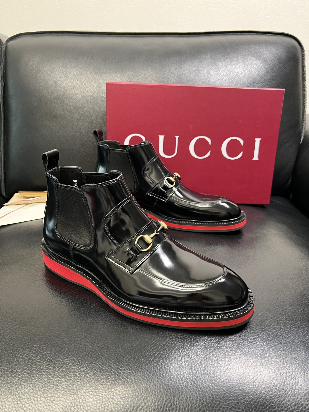 Gucci 高品质 顶级工艺品 古奇 皮鞋系列专柜同步 原厂配置，意大利进口原版牛皮，进口水染牛里 ，鞋