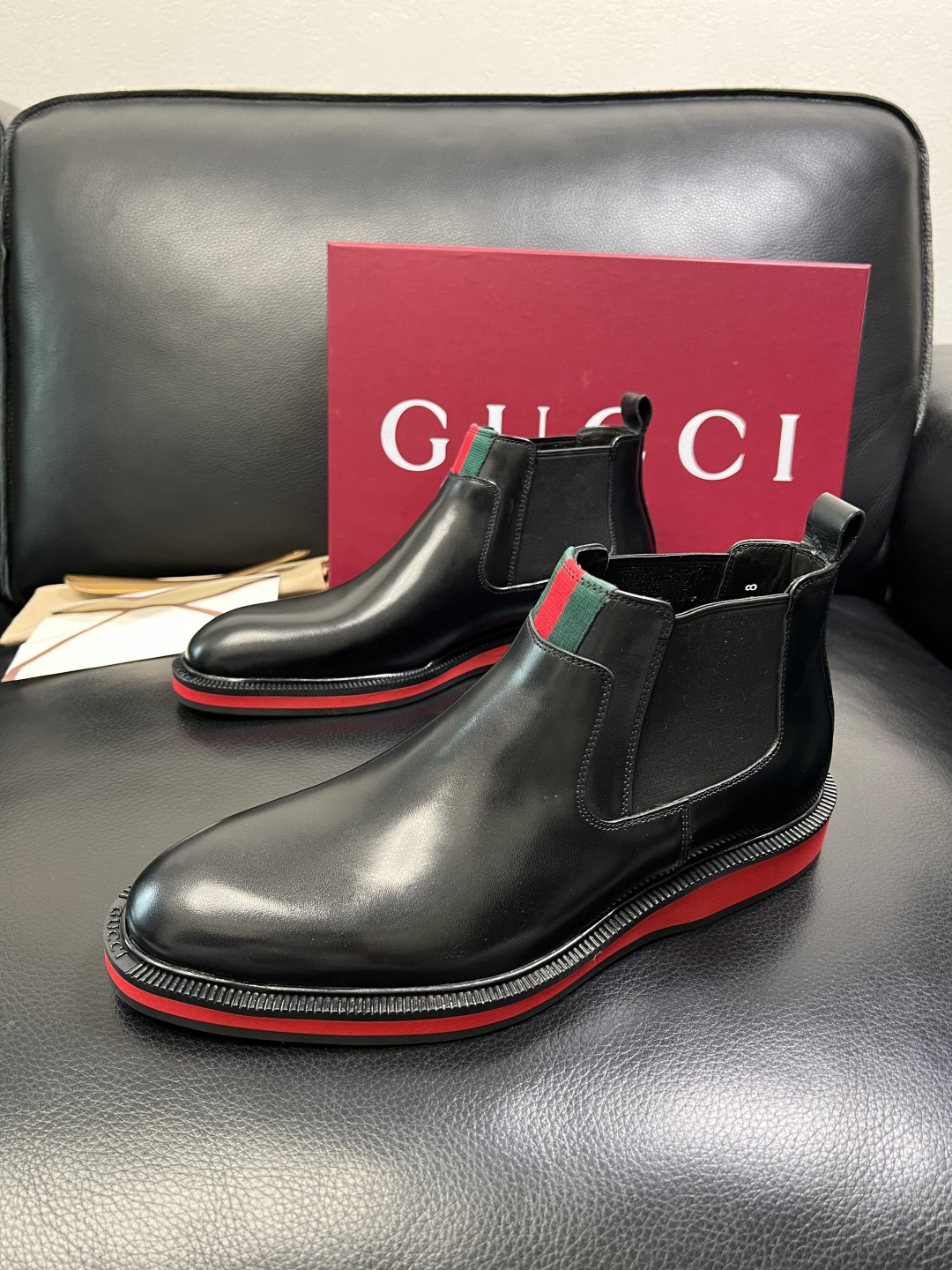 Gucci 高品质 顶级工艺品 古奇 皮鞋系列专柜同步 原厂配置，意大利进口原版牛皮，进口水染牛里 ，鞋