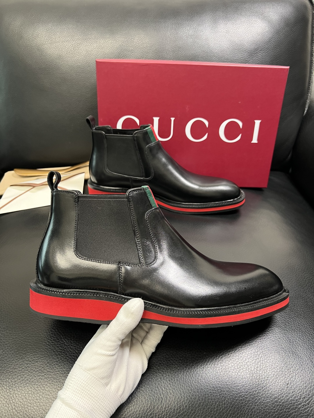 Gucci 高品质 顶级工艺品 古奇 皮鞋系列专柜同步 原厂配置，意大利进口原版牛皮，进口水染牛里 ，鞋