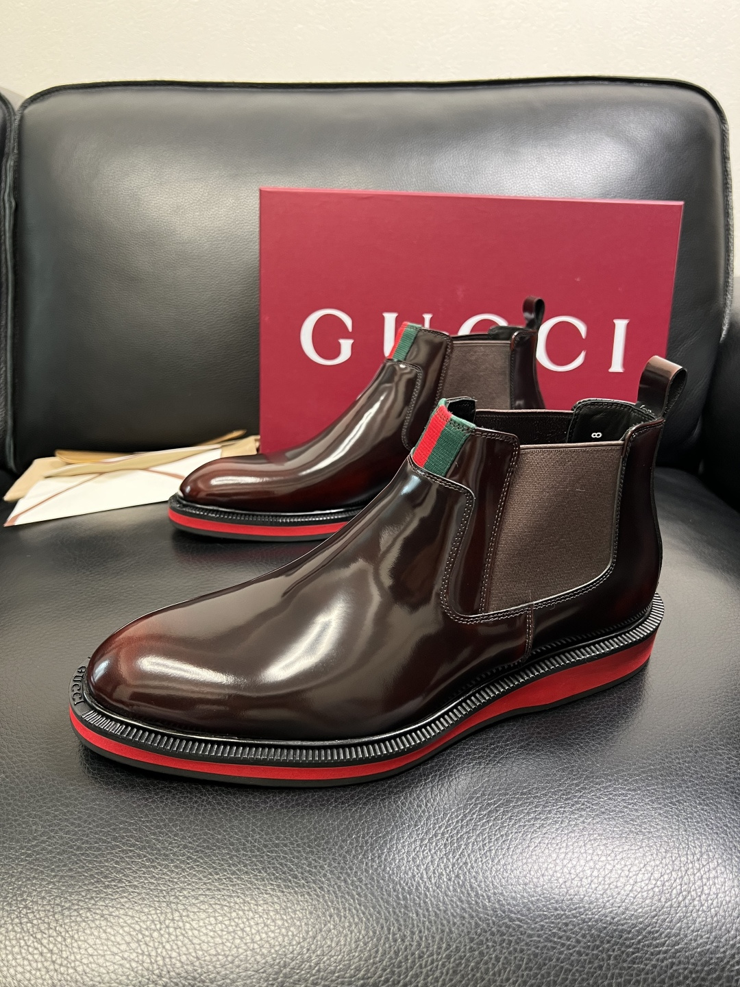 Gucci 高品质 顶级工艺品 古奇 皮鞋系列专柜同步 原厂配置，意大利进口原版牛皮，进口水染牛里 ，鞋
