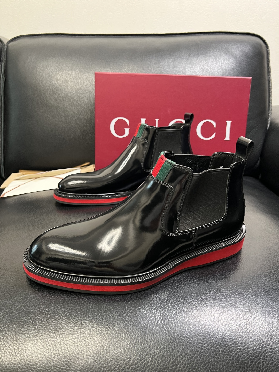 Gucci 高品质 顶级工艺品 古奇 皮鞋系列专柜同步 原厂配置，意大利进口原版牛皮，进口水染牛里 ，鞋