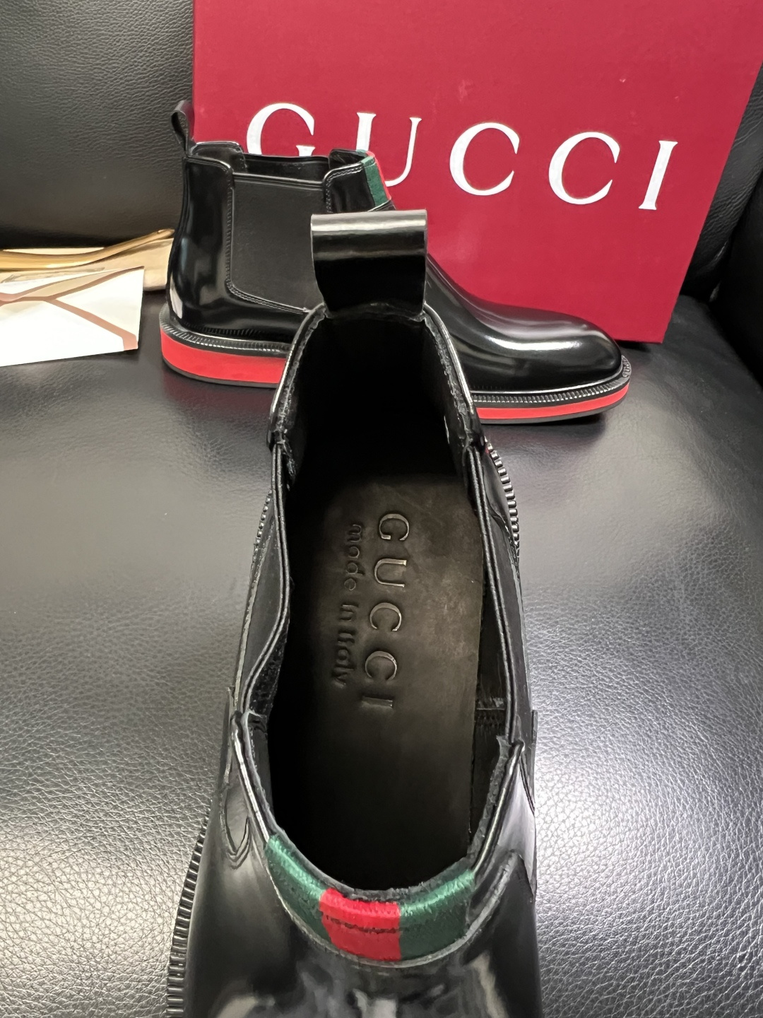 Gucci 高品质 顶级工艺品 古奇 皮鞋系列专柜同步 原厂配置，意大利进口原版牛皮，进口水染牛里 ，鞋