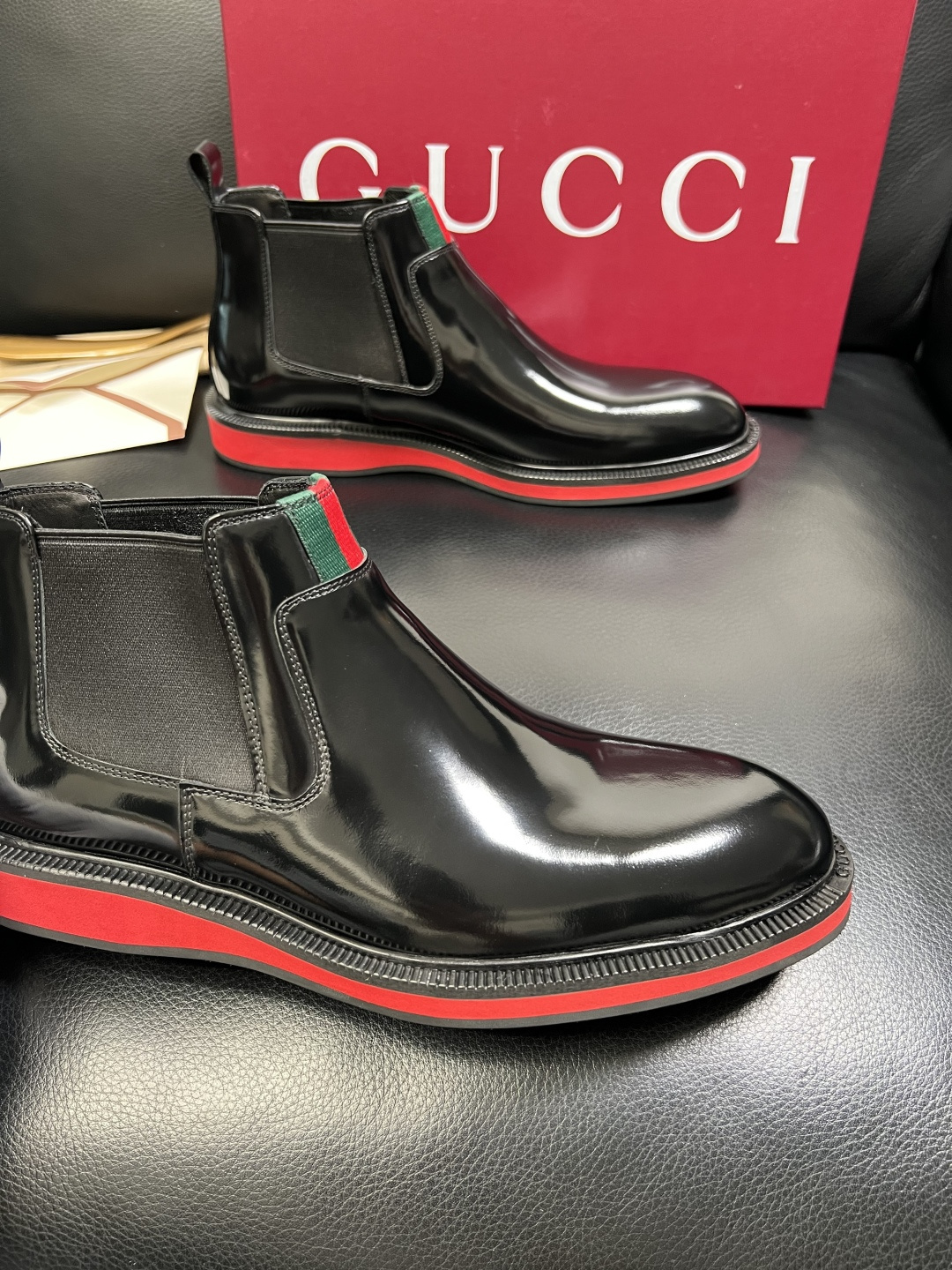 Gucci 高品质 顶级工艺品 古奇 皮鞋系列专柜同步 原厂配置，意大利进口原版牛皮，进口水染牛里 ，鞋