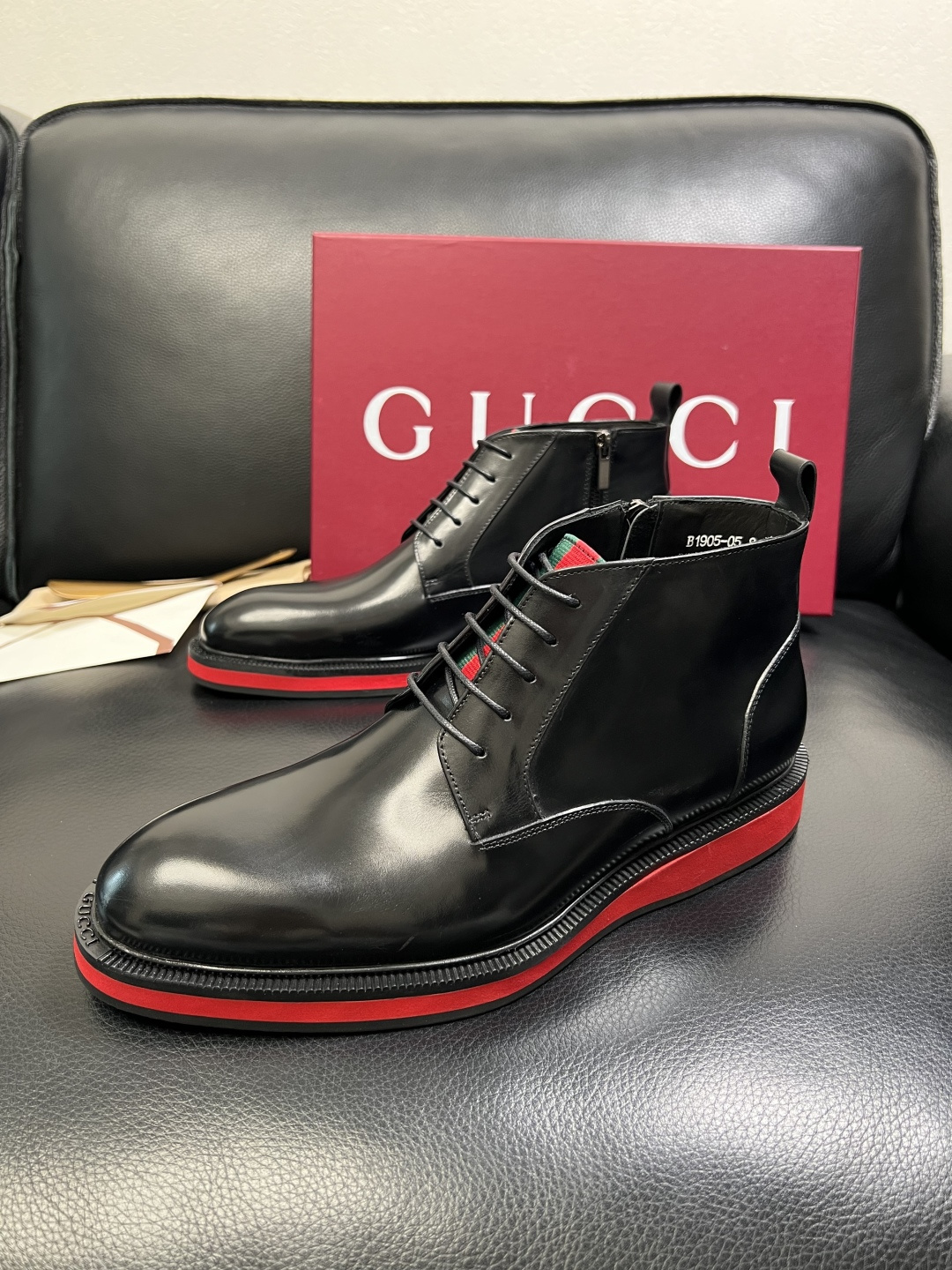 Gucci 高品质 顶级工艺品 古奇 皮鞋系列专柜同步 原厂配置，意大利进口原版牛皮，进口水染牛里 ，鞋