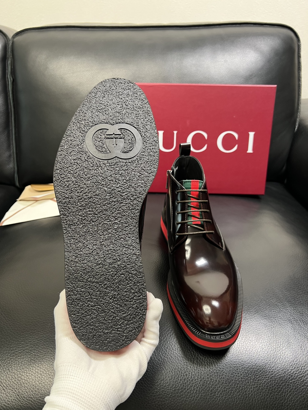 Gucci 高品质 顶级工艺品 古奇 皮鞋系列专柜同步 原厂配置，意大利进口原版牛皮，进口水染牛里 ，鞋