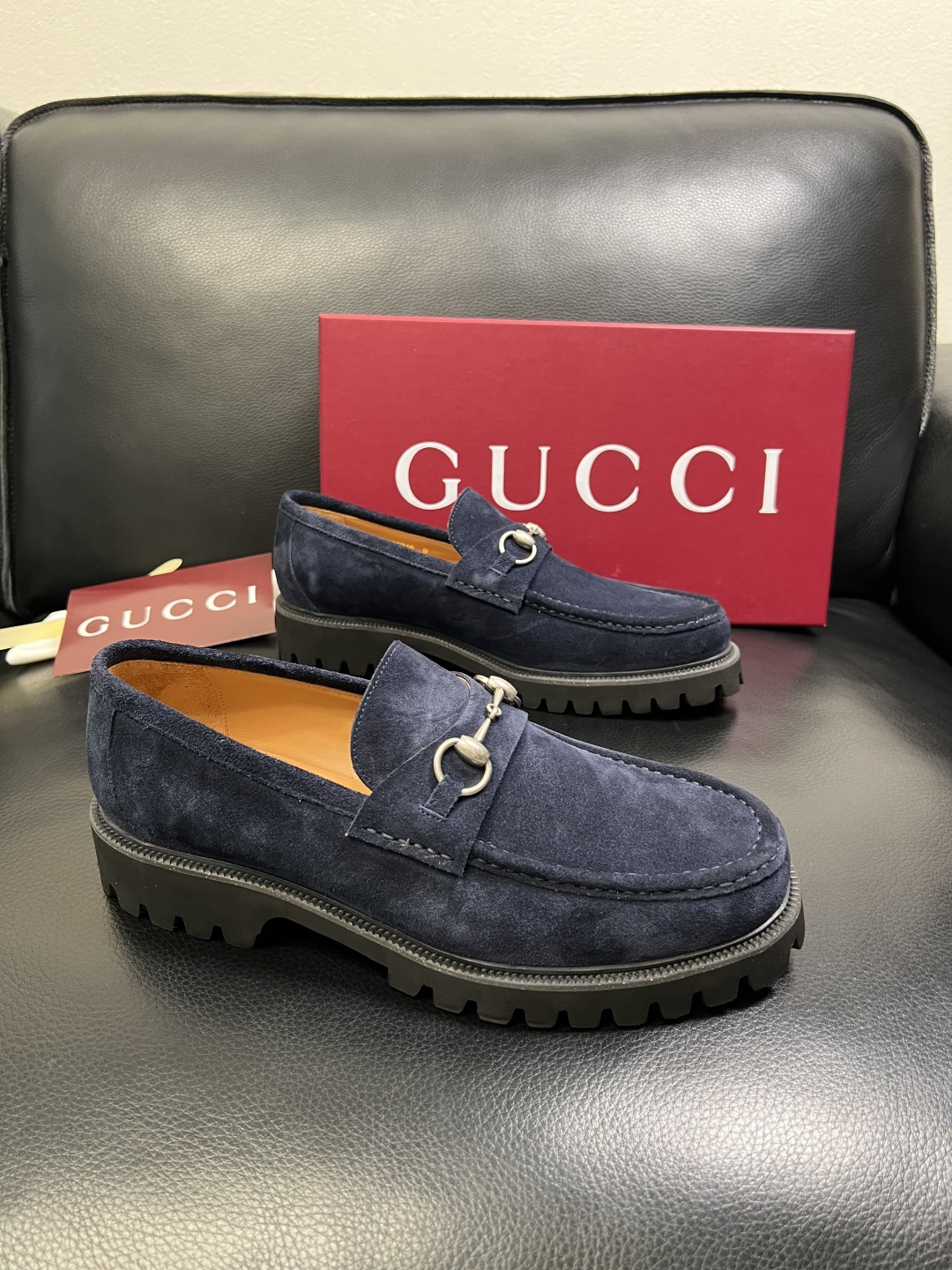 NO:690032,Ferragamo high-quality top crafts. Ferragamo counters simultaneously sell original factory configurations. Original cowhide imported from Italy, imported water-dyed cowhide. The soles are specially provided by the original factory and are super comfortable. The original factory follows the order. Welcome to compare at the counter. The code number is 39-44 (customized 38 45 46), ferragamo, ferragamo, cowhide19860909Ferragamo 高品质 顶级工艺品 菲拉格慕专柜同步发售原厂配置,意大利进口原版牛皮,进口水染牛里 ,鞋底原厂特供原版底超级舒适,原厂跟单货 ,欢迎对比专柜同步,码数 39-44（订做 38 45 46）,,ferragamo,ferragamo,cowhide,Men's shoes