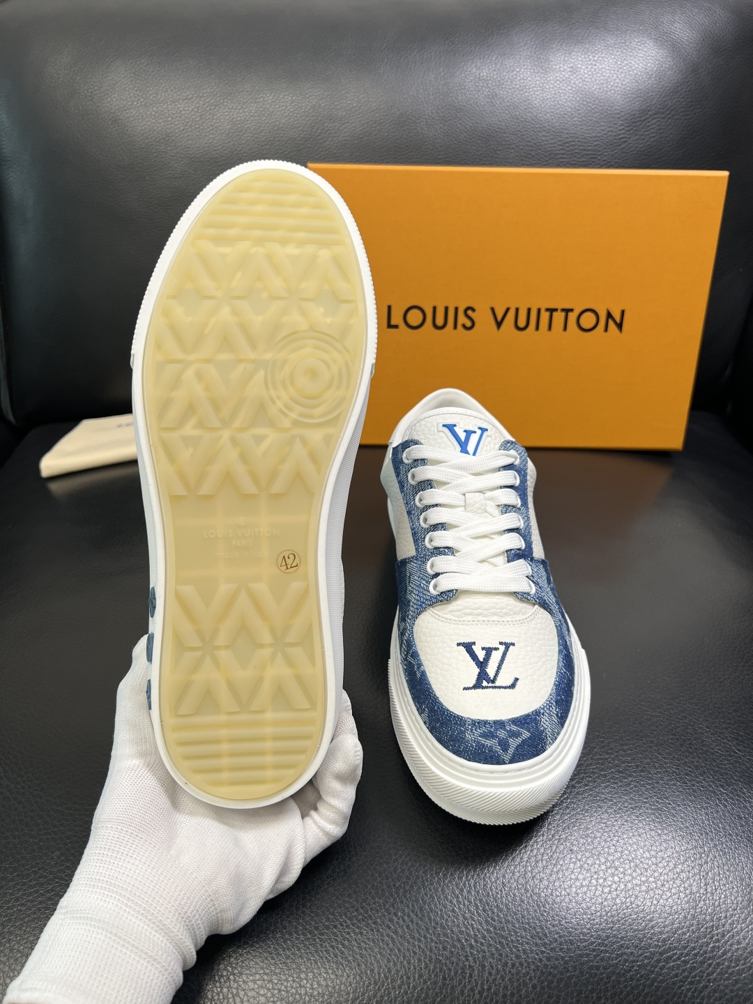 Lv 高品质 顶级工艺品 路易威登，运动板鞋专柜同步，鞋面意大利进口，高品质拼接缤纷色彩复杂工艺品，进口