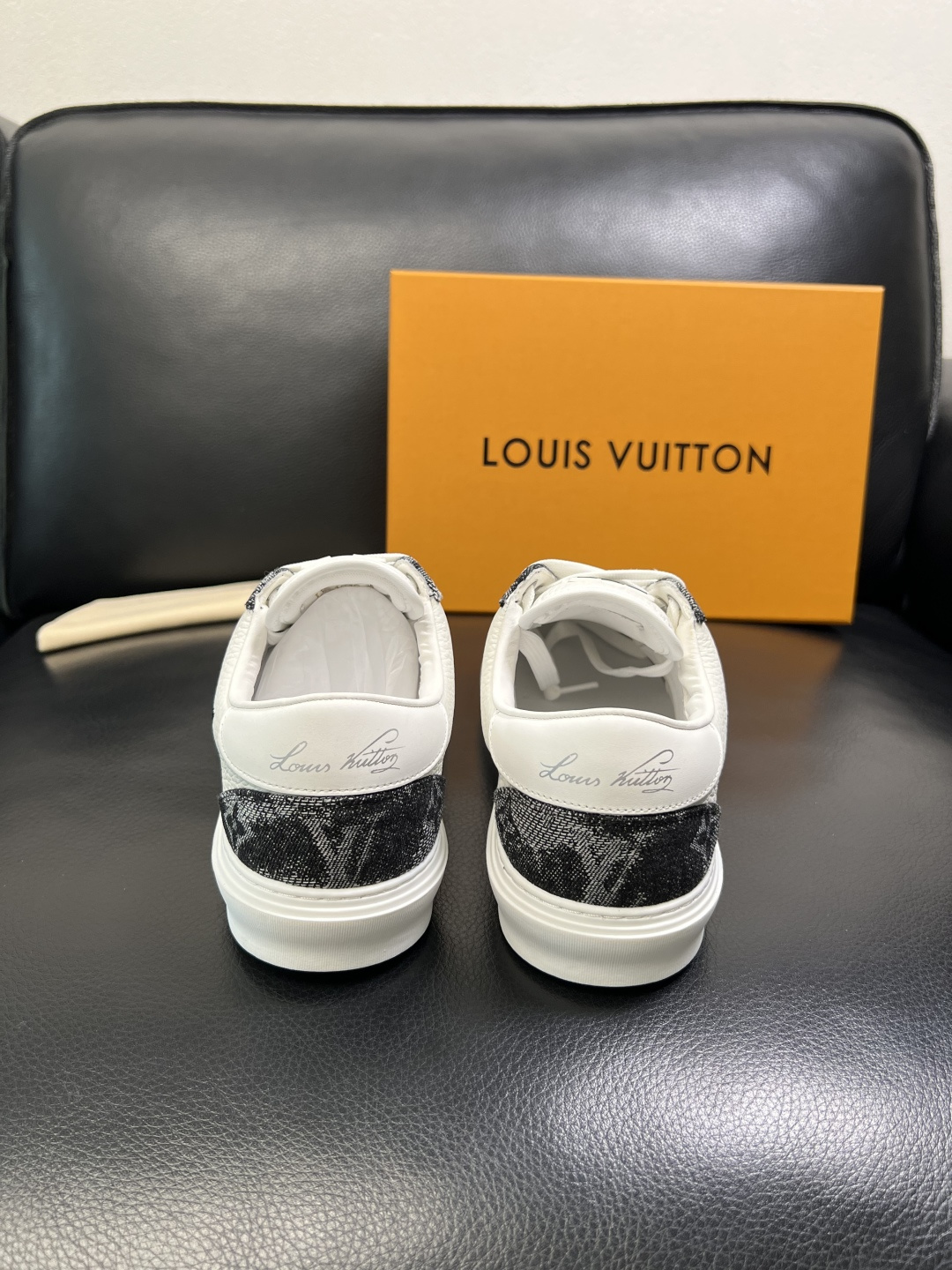 Lv 高品质 顶级工艺品 路易威登，运动板鞋专柜同步，鞋面意大利进口，高品质拼接缤纷色彩复杂工艺品，进口