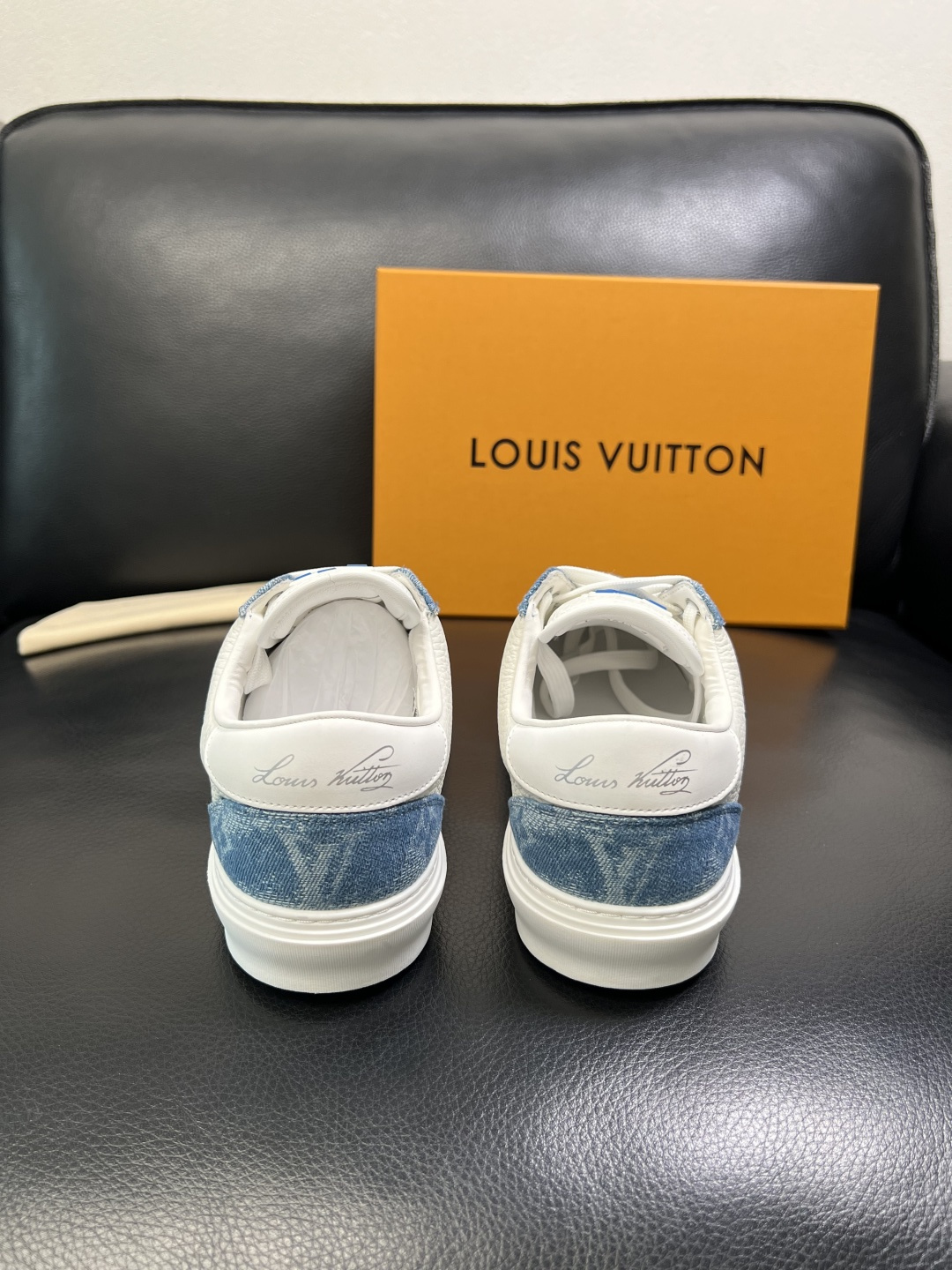 Lv 高品质 顶级工艺品 路易威登，运动板鞋专柜同步，鞋面意大利进口，高品质拼接缤纷色彩复杂工艺品，进口