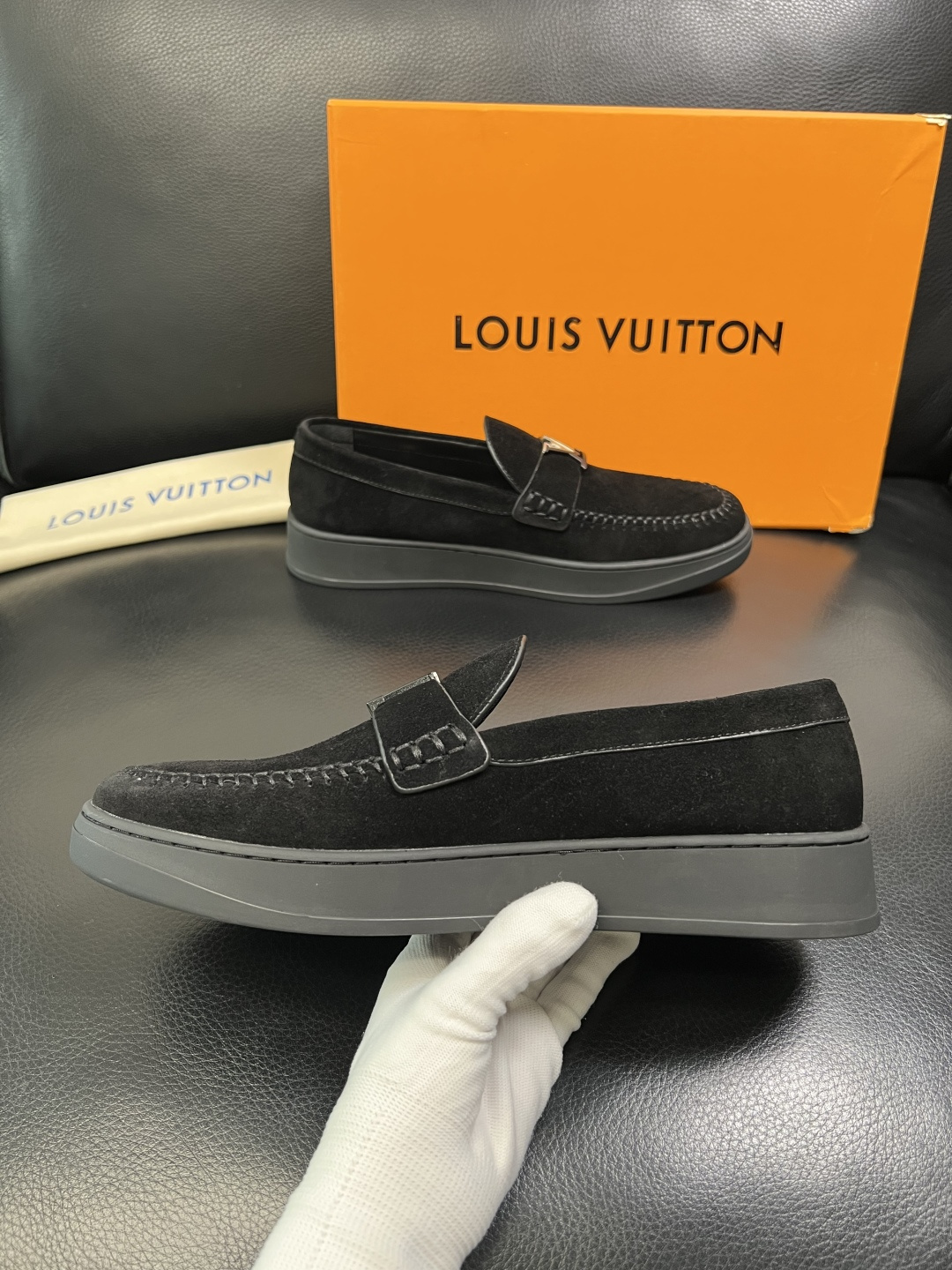 Lv 高品质 顶级工艺品 路易威登，运动板鞋专柜同步，鞋面意大利进口，高品质拼接缤纷色彩复杂工艺品，进口