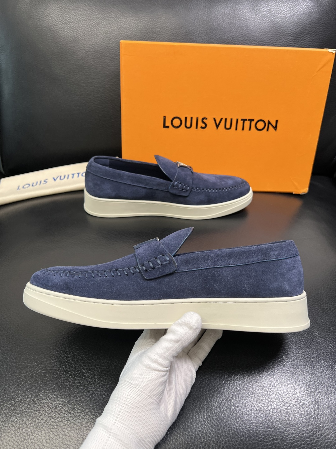 Lv 高品质 顶级工艺品 路易威登，运动板鞋专柜同步，鞋面意大利进口，高品质拼接缤纷色彩复杂工艺品，进口