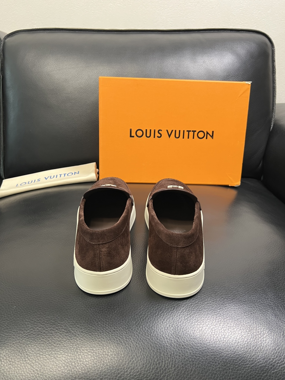 Lv 高品质 顶级工艺品 路易威登，运动板鞋专柜同步，鞋面意大利进口，高品质拼接缤纷色彩复杂工艺品，进口