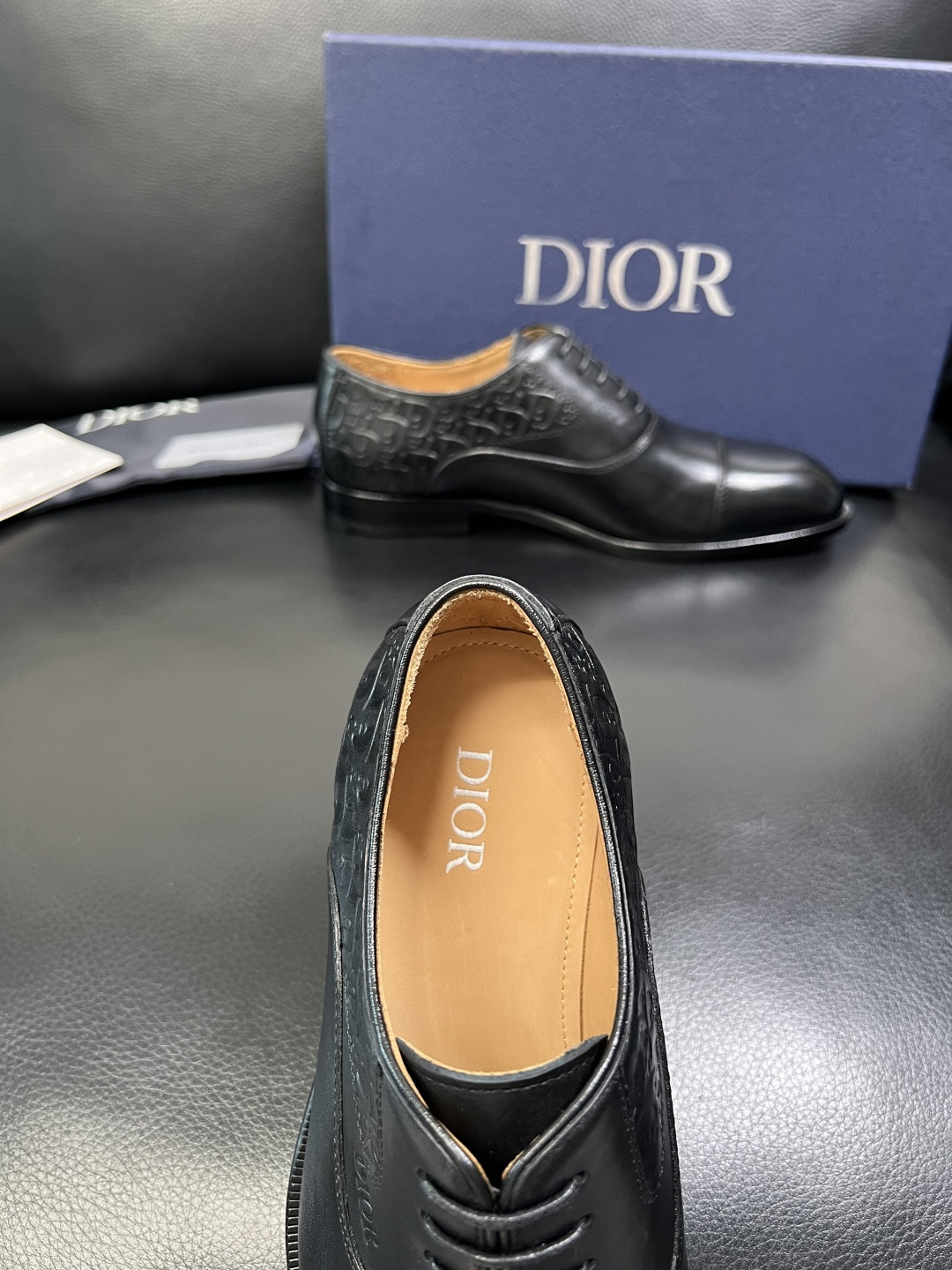 Dior 高品质 顶级工艺品 迪奥 皮鞋系列专柜同步原厂配置，意大利进口牛皮，全进口水染牛皮里垫，鞋底：