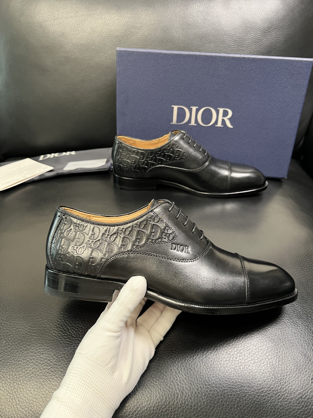 Dior 高品质 顶级工艺品 迪奥 皮鞋系列专柜同步原厂配置，意大利进口牛皮，全进口水染牛皮里垫，鞋底：