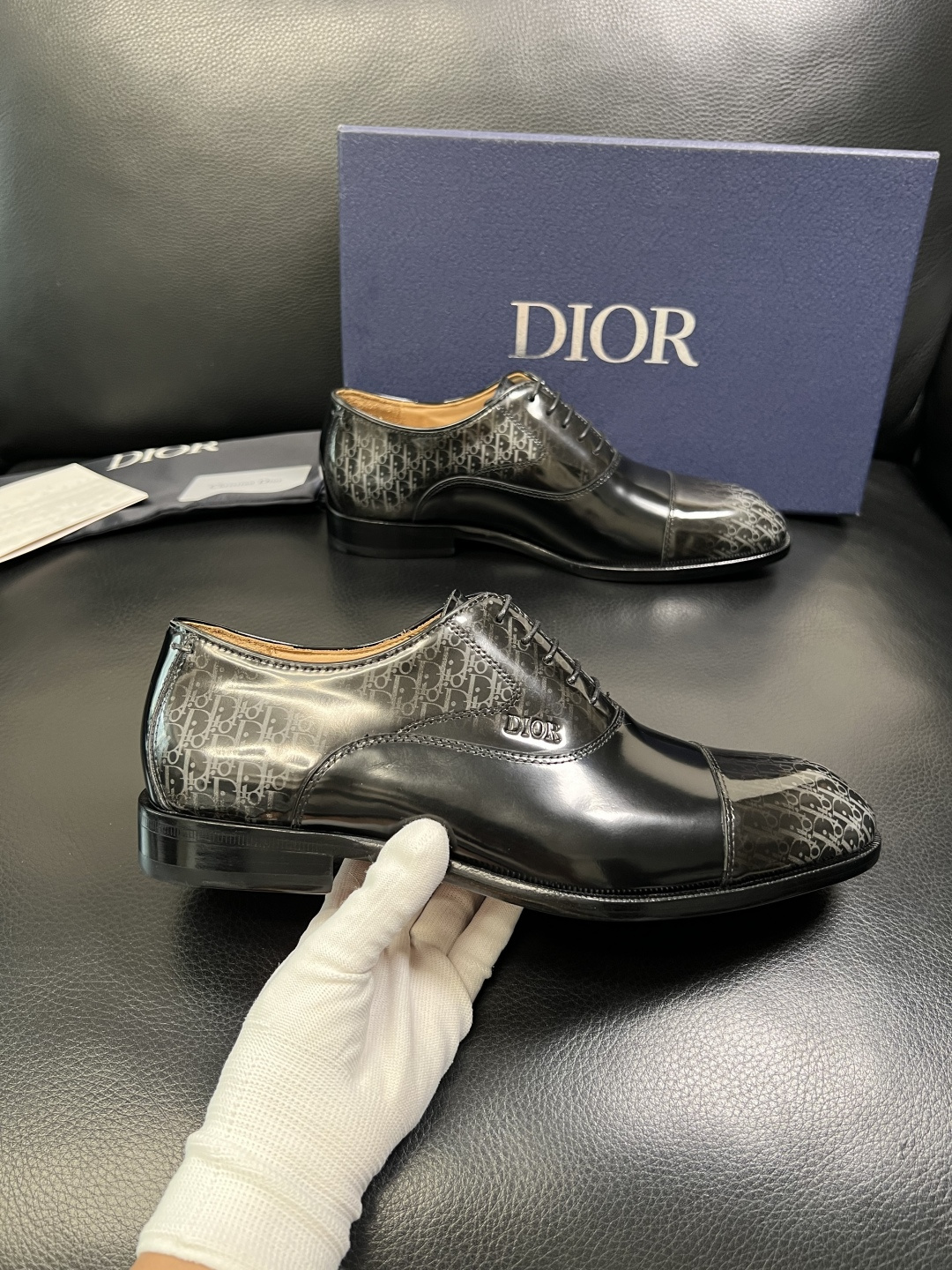 Dior 高品质 顶级工艺品 迪奥 皮鞋系列专柜同步原厂配置，意大利进口牛皮，全进口水染牛皮里垫，鞋底：