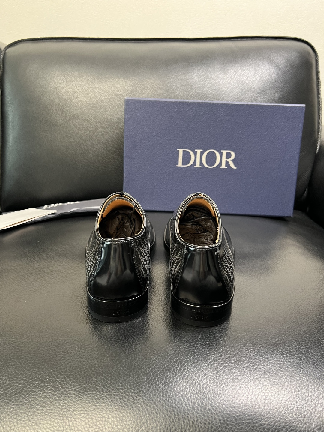 Dior 高品质 顶级工艺品 迪奥 皮鞋系列专柜同步原厂配置，意大利进口牛皮，全进口水染牛皮里垫，鞋底：