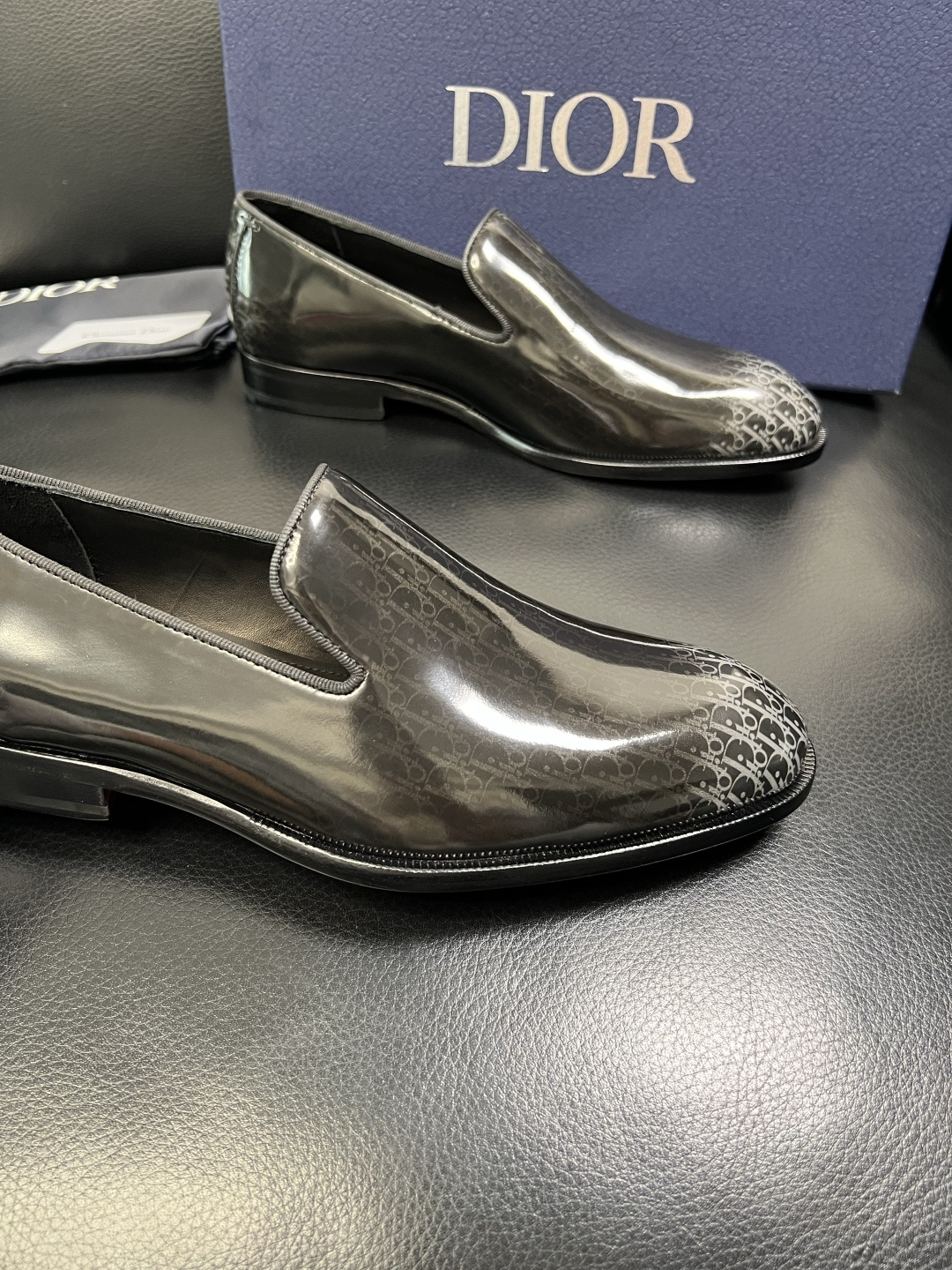 Dior 高品质 顶级工艺品 迪奥 皮鞋系列专柜同步原厂配置，意大利进口牛皮，全进口水染牛皮里垫，鞋底：