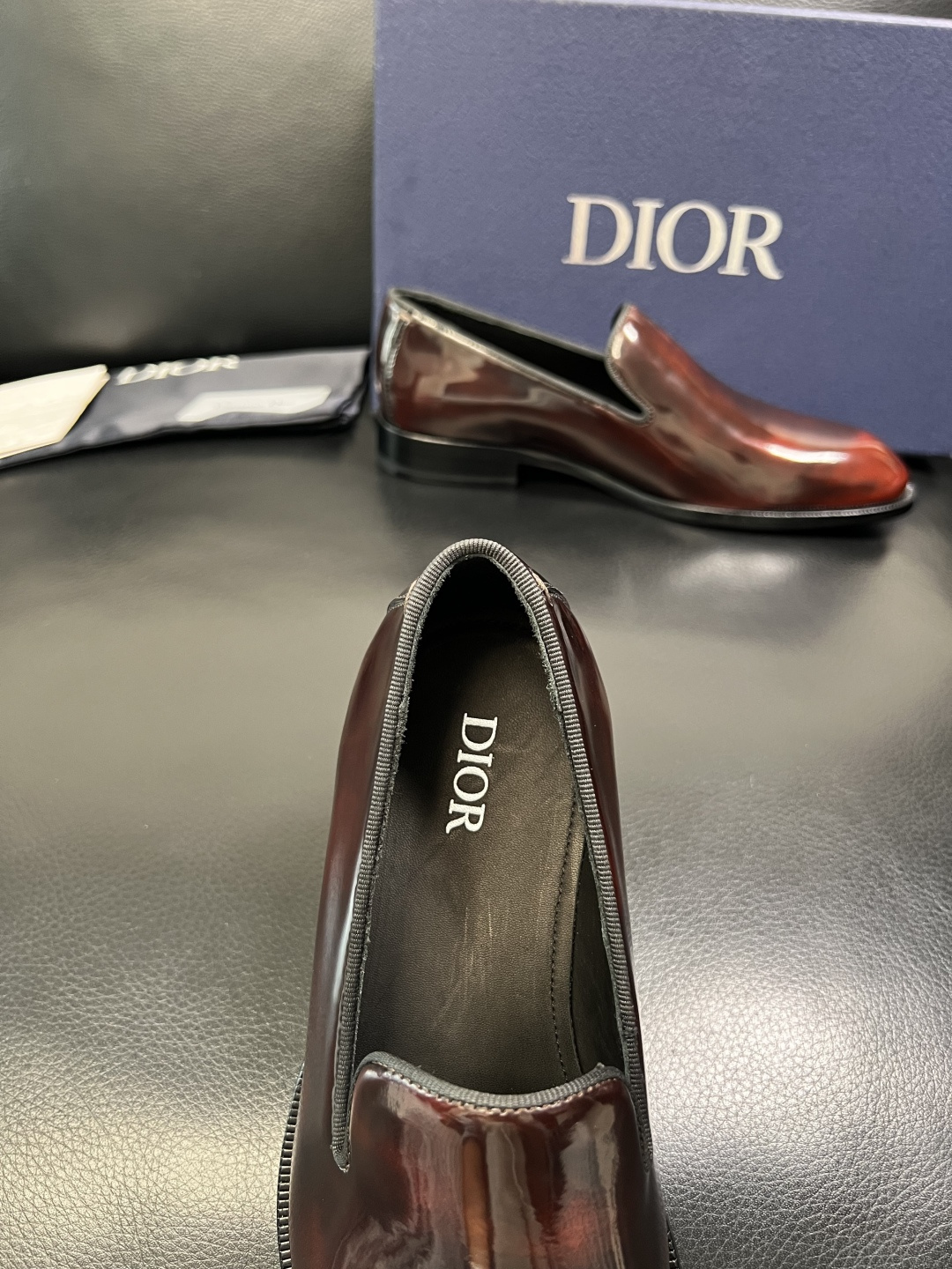 Dior 高品质 顶级工艺品 迪奥 皮鞋系列专柜同步原厂配置，意大利进口牛皮，全进口水染牛皮里垫，鞋底：