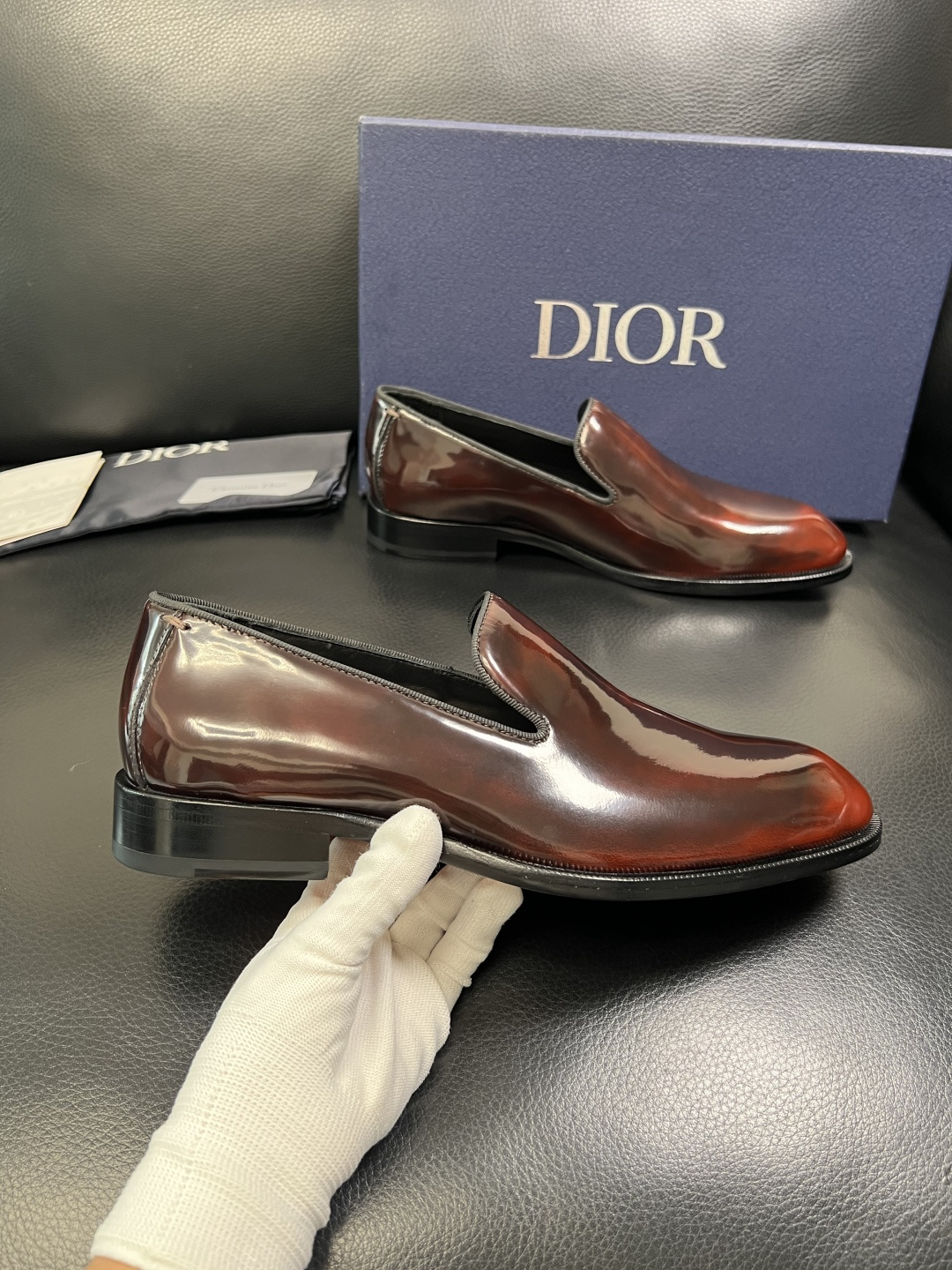 Dior 高品质 顶级工艺品 迪奥 皮鞋系列专柜同步原厂配置，意大利进口牛皮，全进口水染牛皮里垫，鞋底：