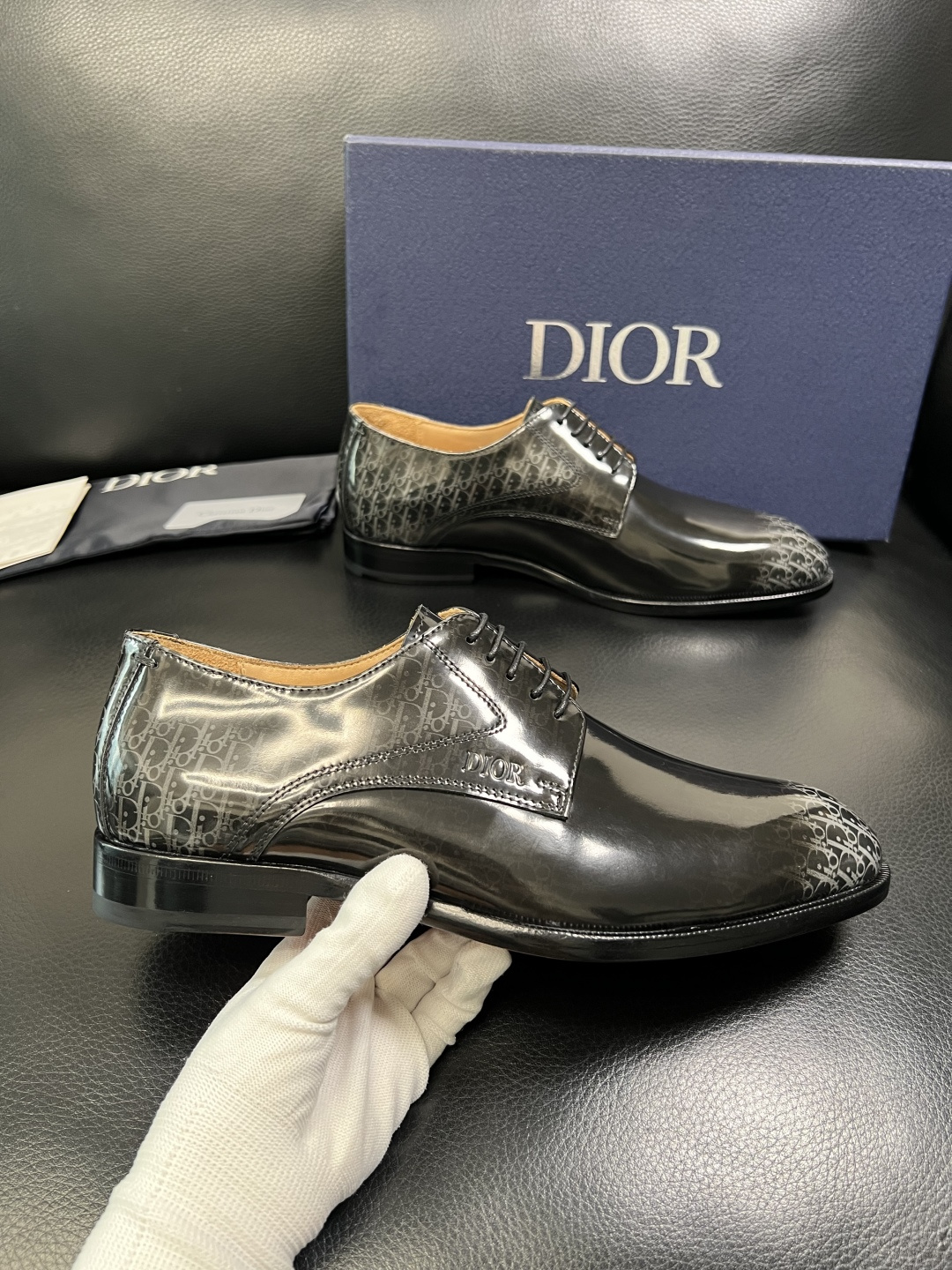 Dior 高品质 顶级工艺品 迪奥 皮鞋系列专柜同步原厂配置，意大利进口牛皮，全进口水染牛皮里垫，鞋底：