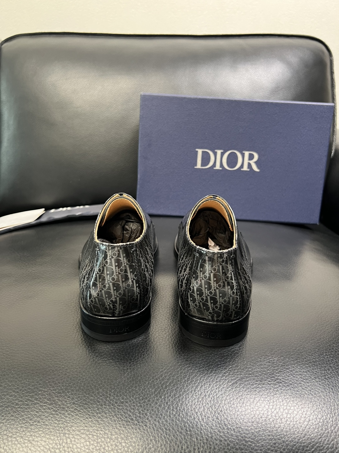 Dior 高品质 顶级工艺品 迪奥 皮鞋系列专柜同步原厂配置，意大利进口牛皮，全进口水染牛皮里垫，鞋底：