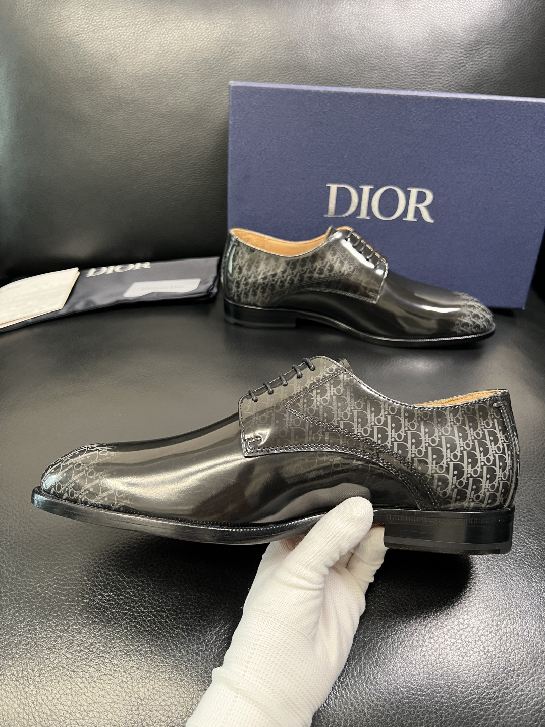 Dior 高品质 顶级工艺品 迪奥 皮鞋系列专柜同步原厂配置，意大利进口牛皮，全进口水染牛皮里垫，鞋底：