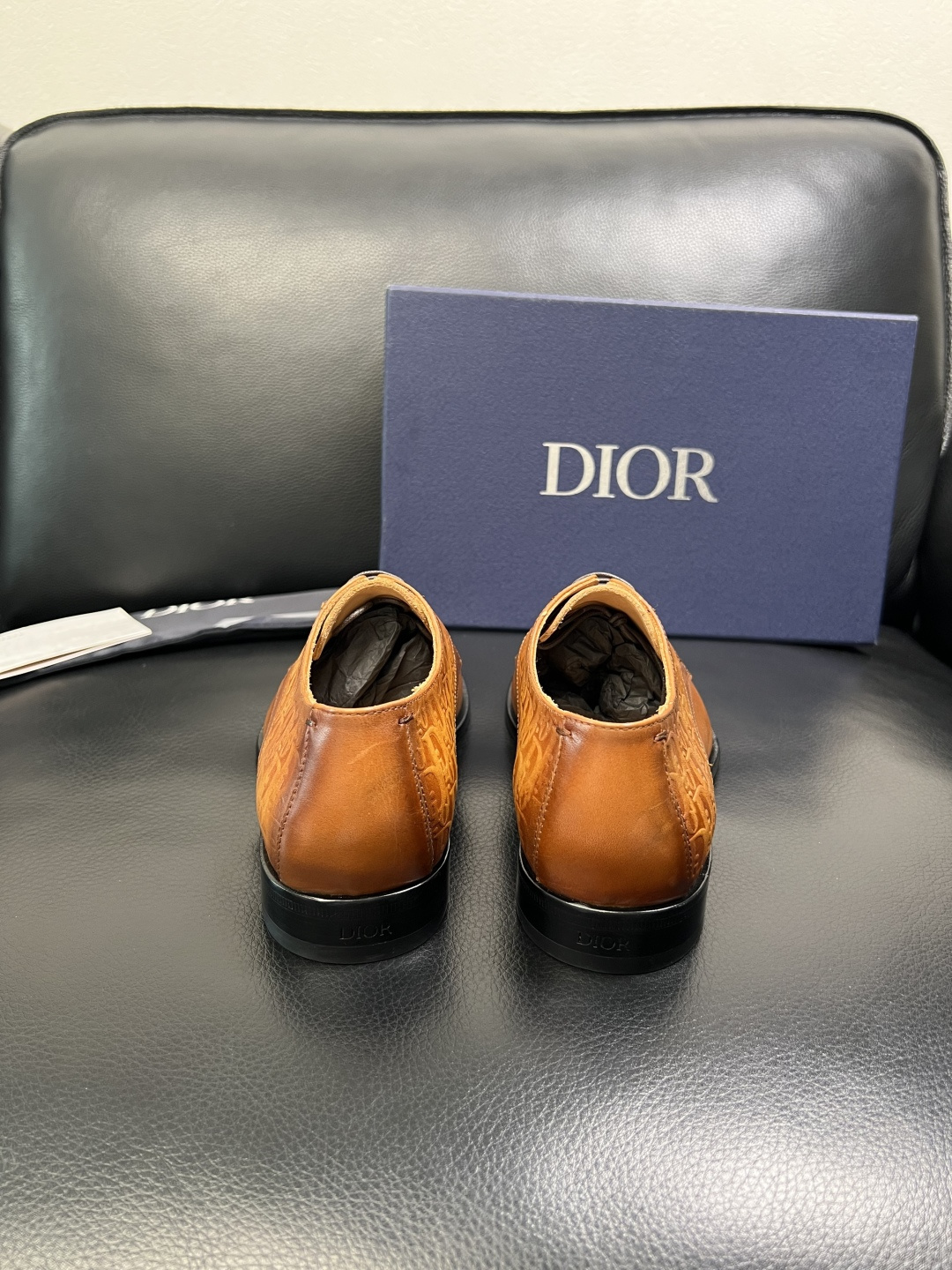 Dior 高品质 顶级工艺品 迪奥 皮鞋系列专柜同步原厂配置，意大利进口牛皮，全进口水染牛皮里垫，鞋底：