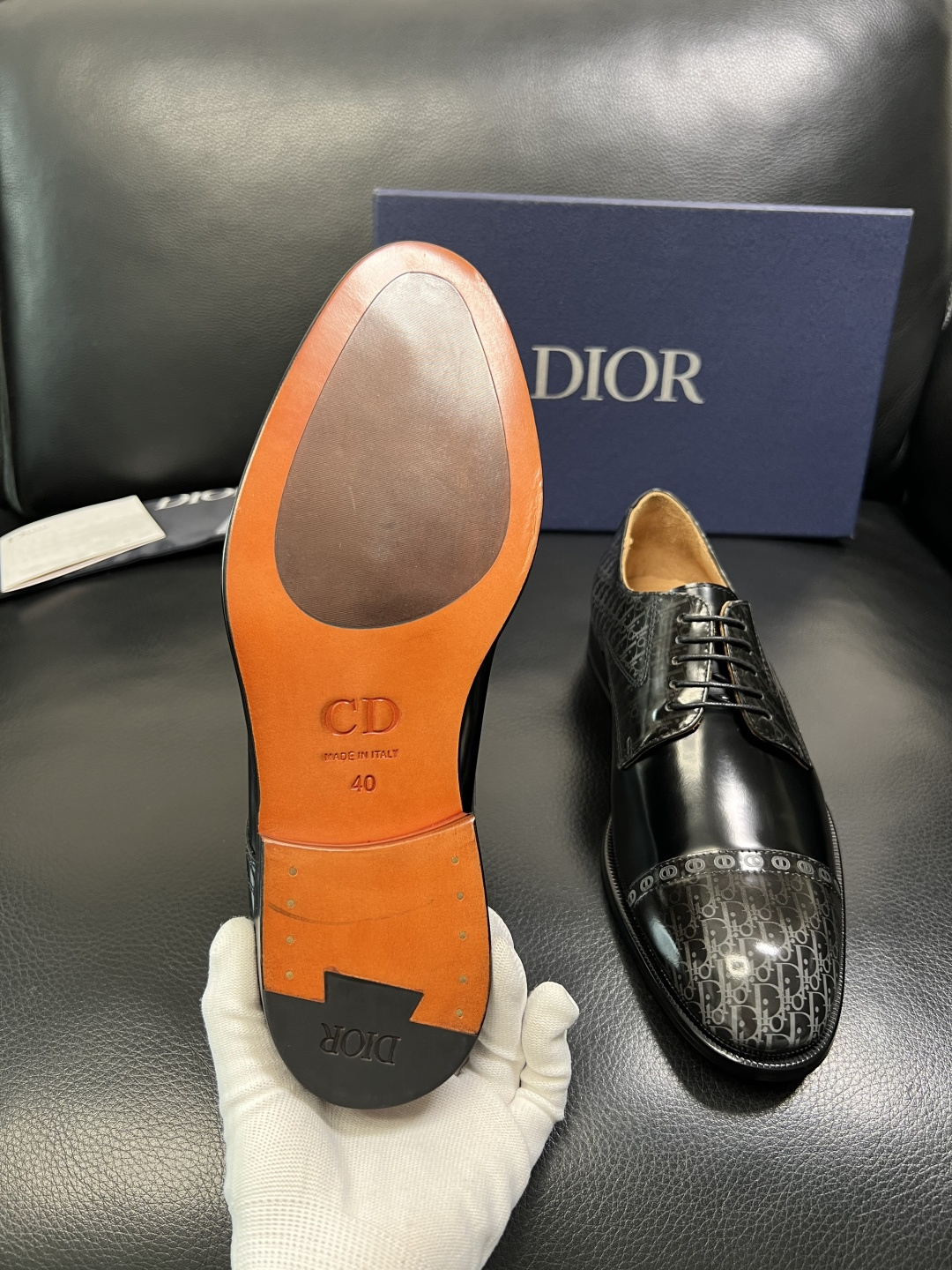 Dior 高品质 顶级工艺品 迪奥 皮鞋系列专柜同步原厂配置，意大利进口牛皮，全进口水染牛皮里垫，鞋底：