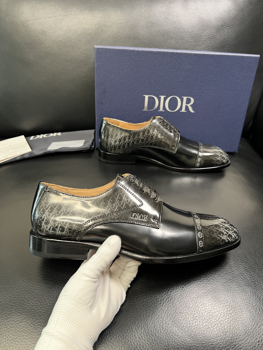 Dior 高品质 顶级工艺品 迪奥 皮鞋系列专柜同步原厂配置，意大利进口牛皮，全进口水染牛皮里垫，鞋底：