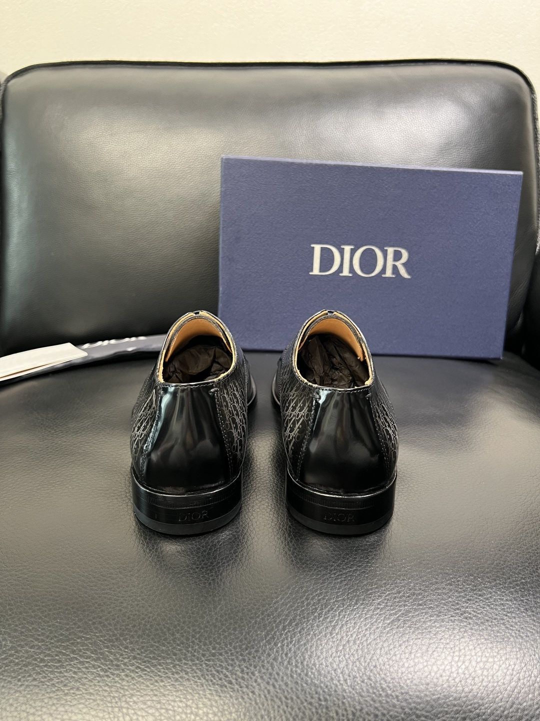Dior 高品质 顶级工艺品 迪奥 皮鞋系列专柜同步原厂配置，意大利进口牛皮，全进口水染牛皮里垫，鞋底：