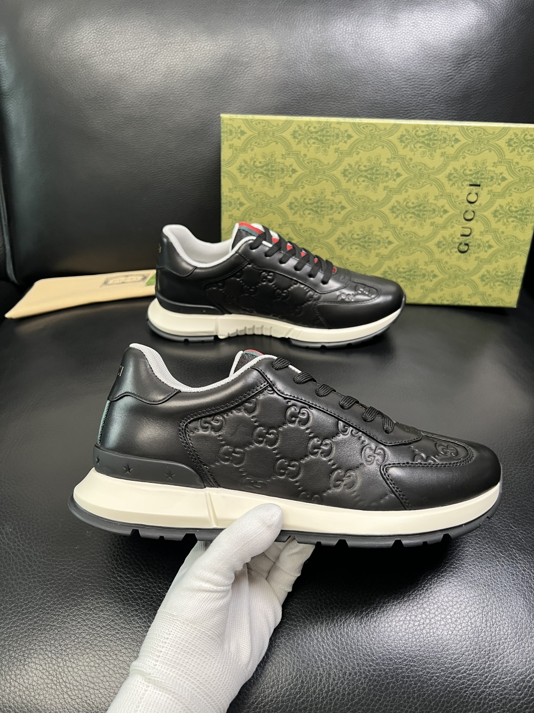 Gucci 高品质 顶级工艺品 古奇 专柜新款原厂配置，意大利进口牛皮面料，进口牛皮内里垫，透气舒适，鞋