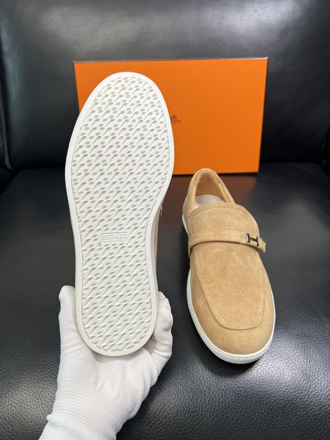 Hermes 高品质 顶级工艺品 爱马仕 专柜同步发售原厂配置，意大利进口原版牛皮面料，高品质拼接工艺，