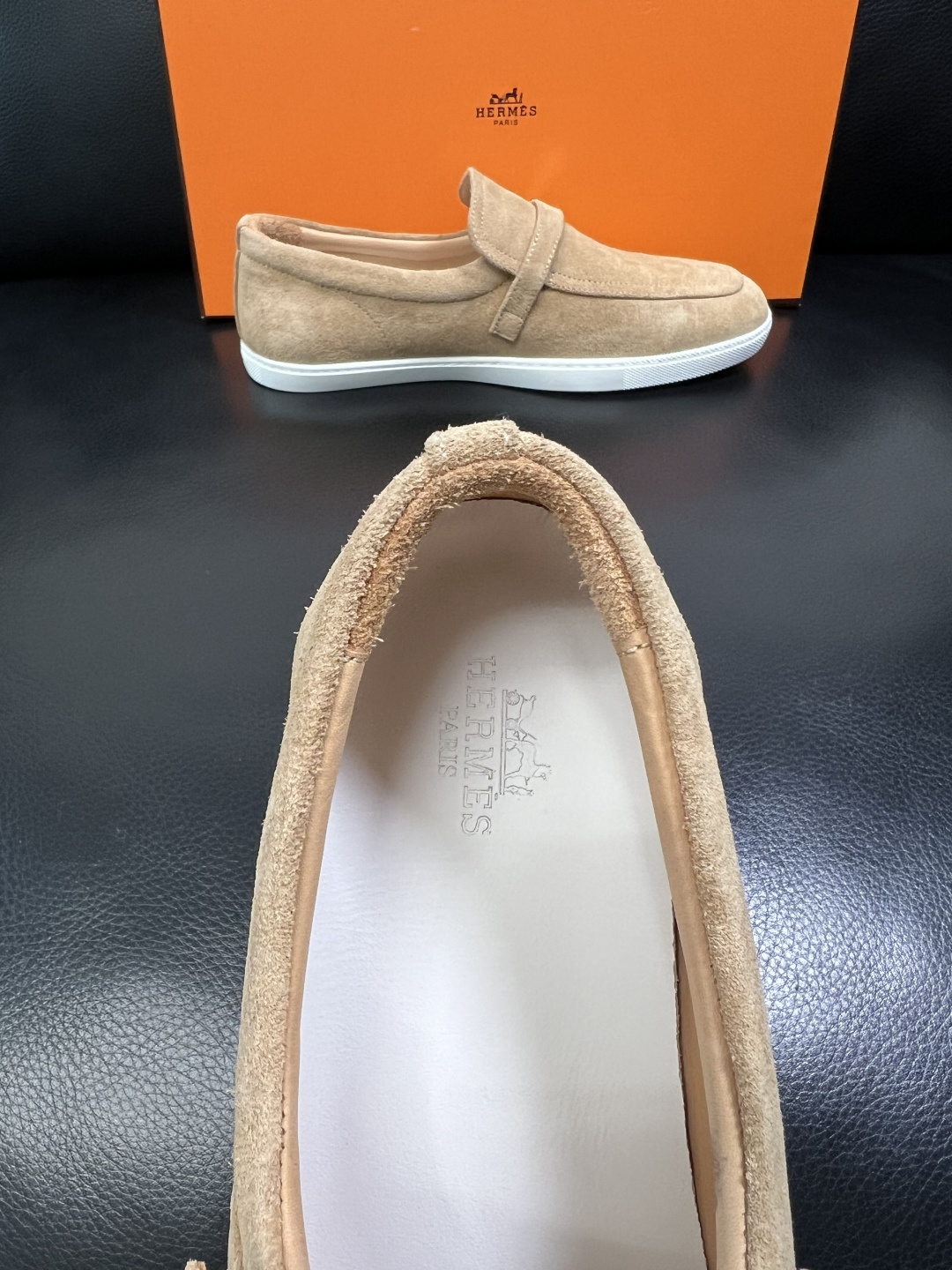 Hermes 高品质 顶级工艺品 爱马仕 专柜同步发售原厂配置，意大利进口原版牛皮面料，高品质拼接工艺，