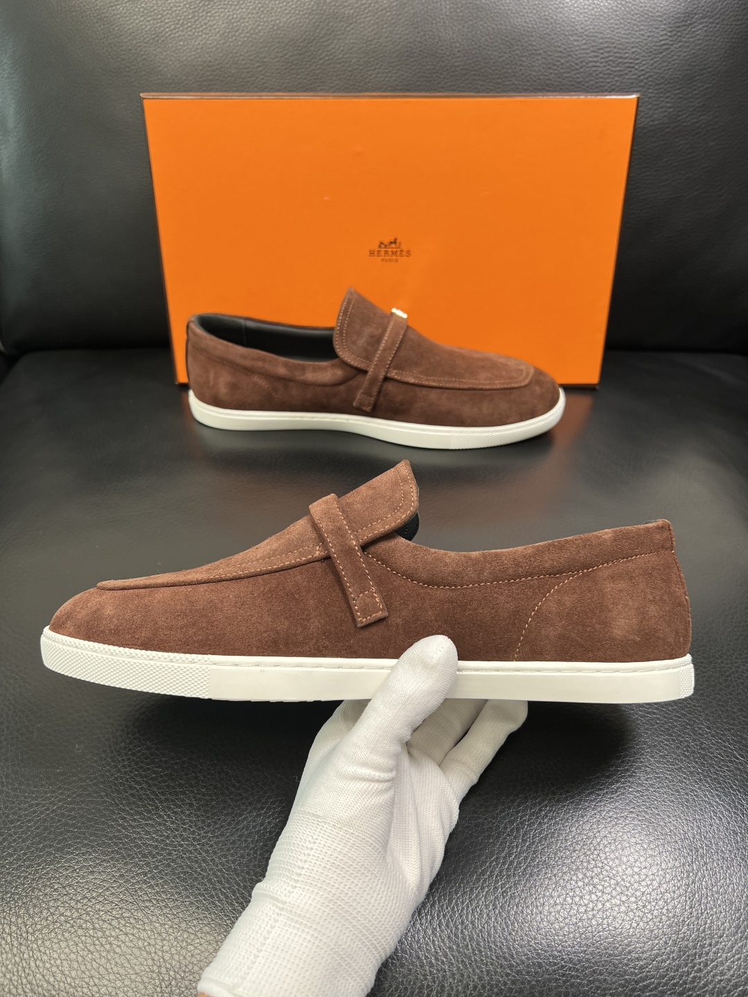 Hermes 高品质 顶级工艺品 爱马仕 专柜同步发售原厂配置，意大利进口原版牛皮面料，高品质拼接工艺，