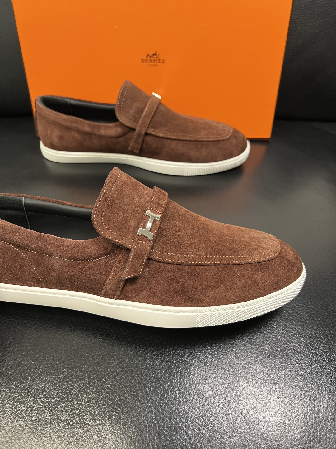 Hermes 高品质 顶级工艺品 爱马仕 专柜同步发售原厂配置，意大利进口原版牛皮面料，高品质拼接工艺，