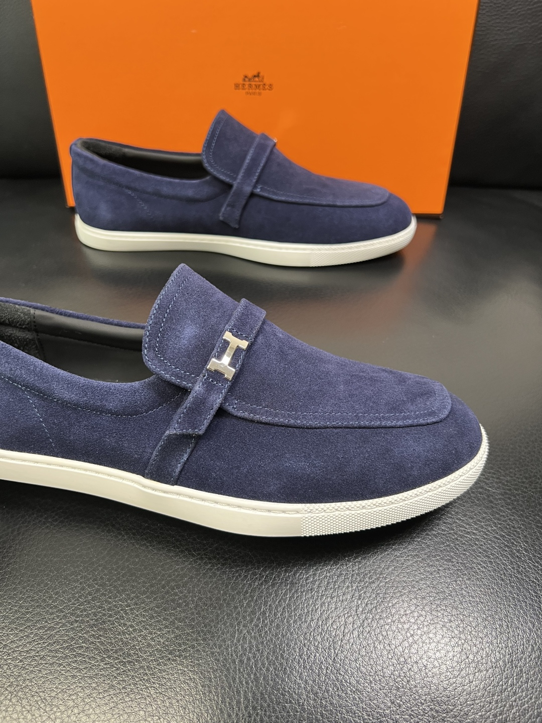 Hermes 高品质 顶级工艺品 爱马仕 专柜同步发售原厂配置，意大利进口原版牛皮面料，高品质拼接工艺，