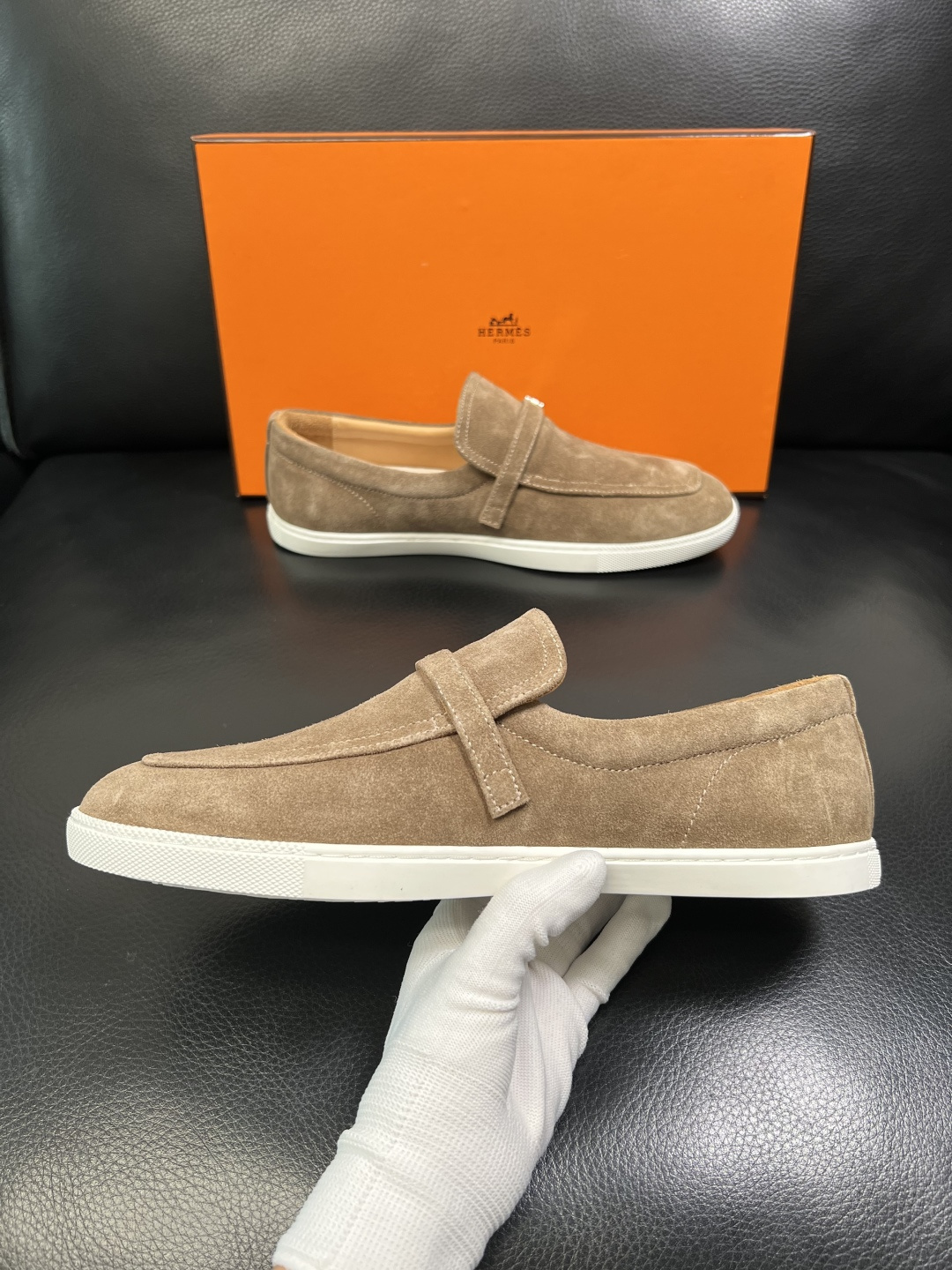 Hermes 高品质 顶级工艺品 爱马仕 专柜同步发售原厂配置，意大利进口原版牛皮面料，高品质拼接工艺，