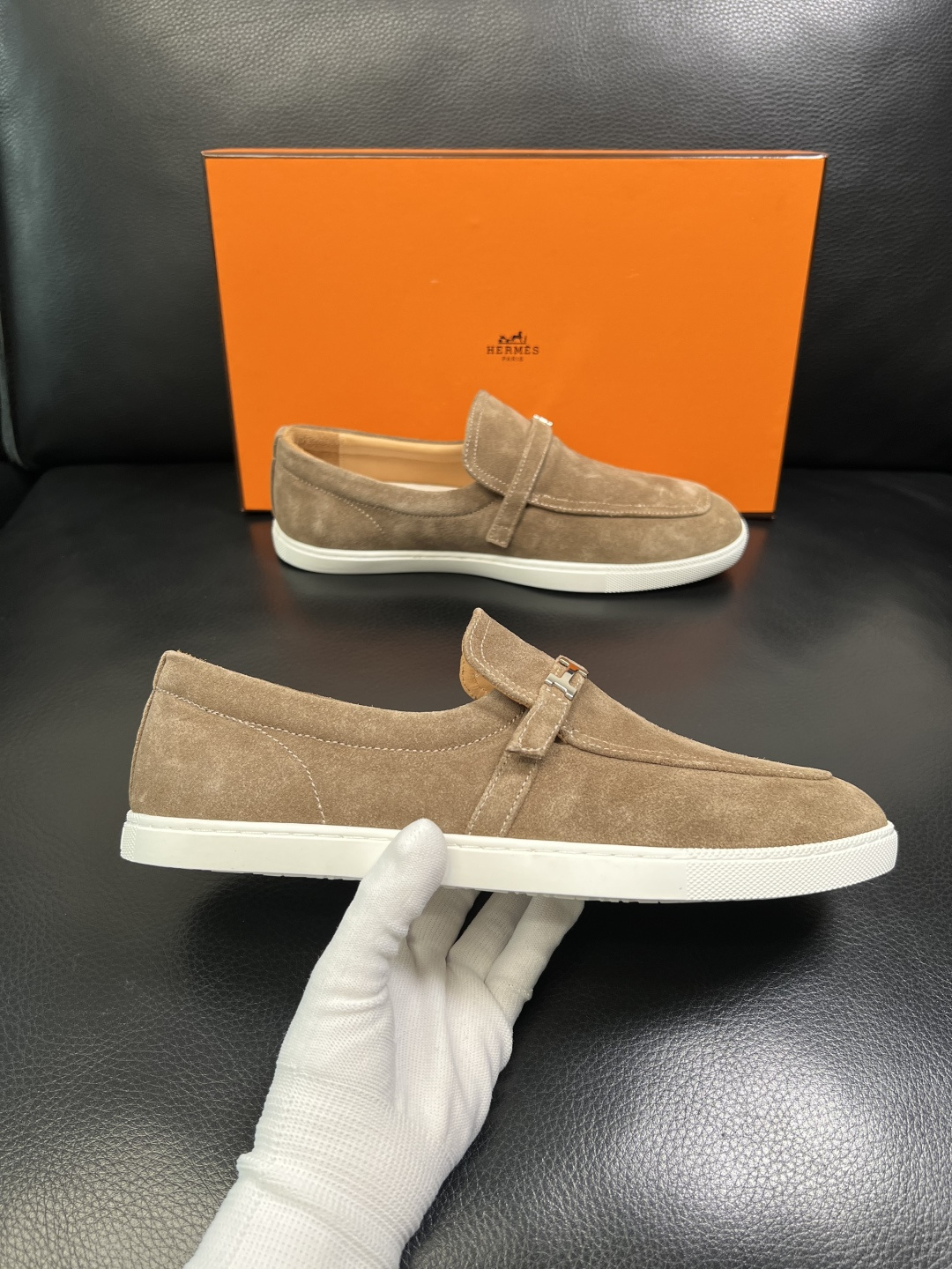 Hermes 高品质 顶级工艺品 爱马仕 专柜同步发售原厂配置，意大利进口原版牛皮面料，高品质拼接工艺，