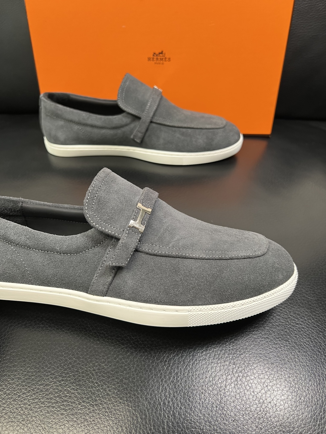 Hermes 高品质 顶级工艺品 爱马仕 专柜同步发售原厂配置，意大利进口原版牛皮面料，高品质拼接工艺，