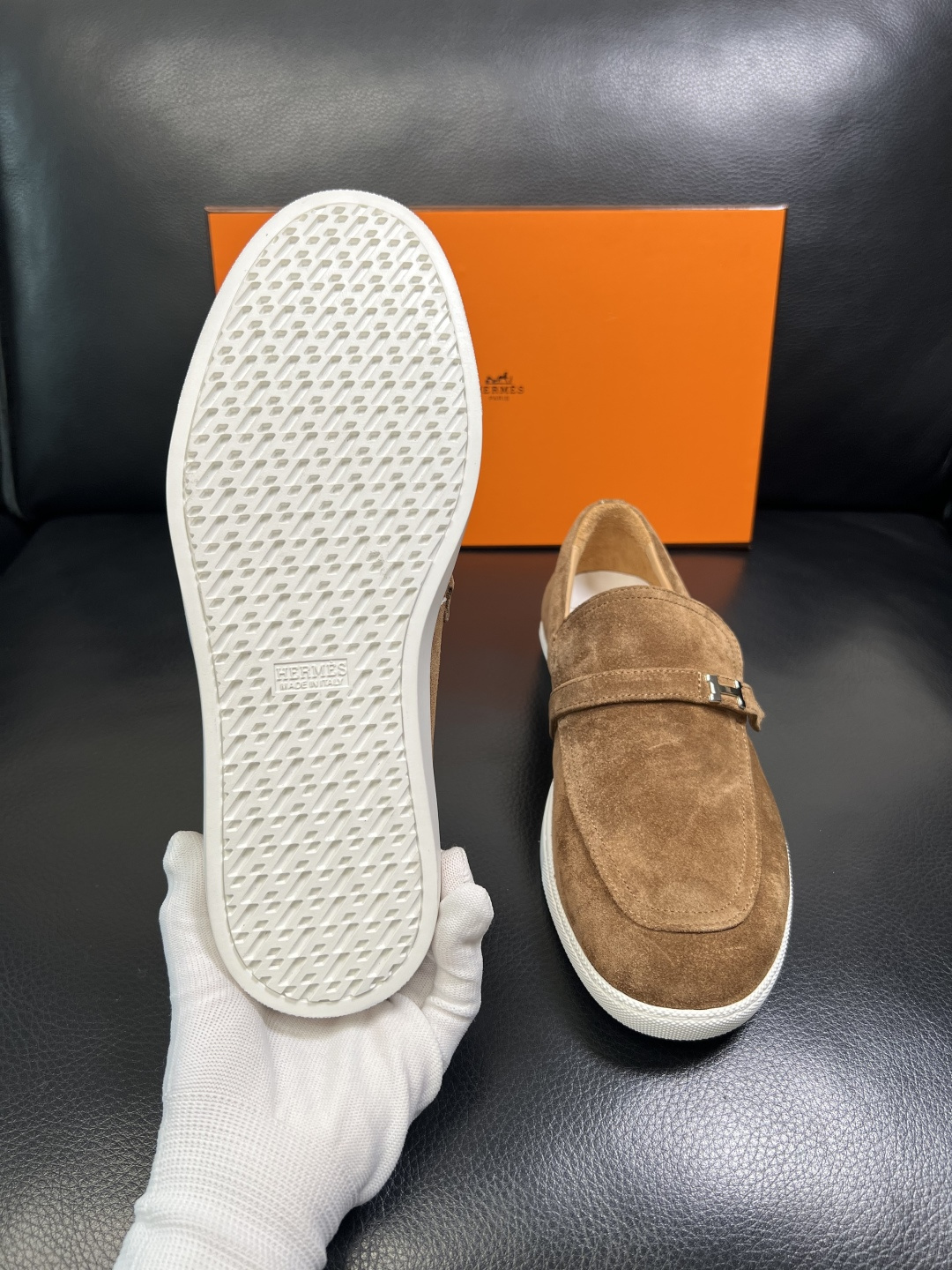 Hermes 高品质 顶级工艺品 爱马仕 专柜同步发售原厂配置，意大利进口原版牛皮面料，高品质拼接工艺，