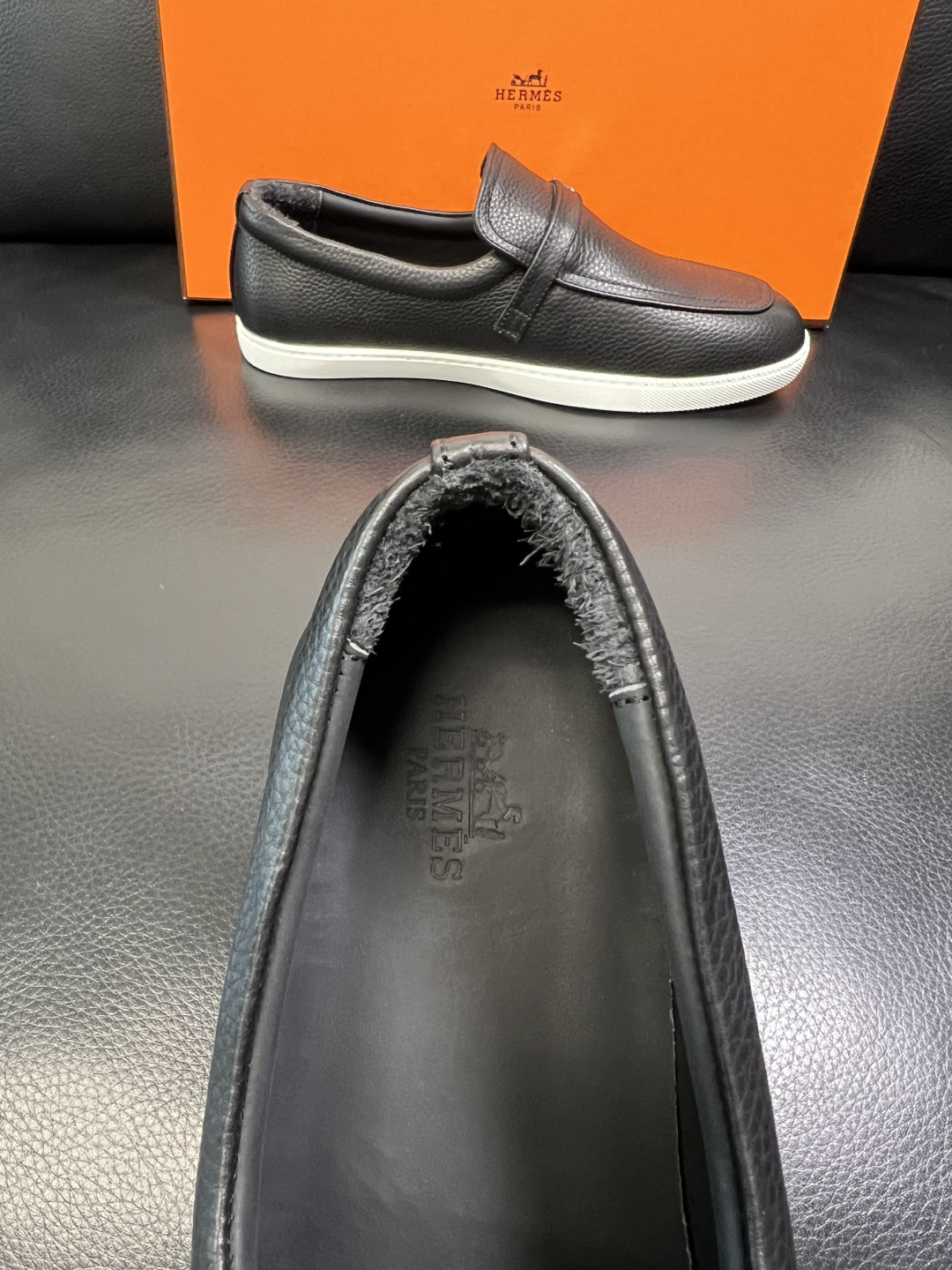 Hermes 高品质 顶级工艺品 爱马仕 专柜同步发售原厂配置，意大利进口原版牛皮面料，高品质拼接工艺，