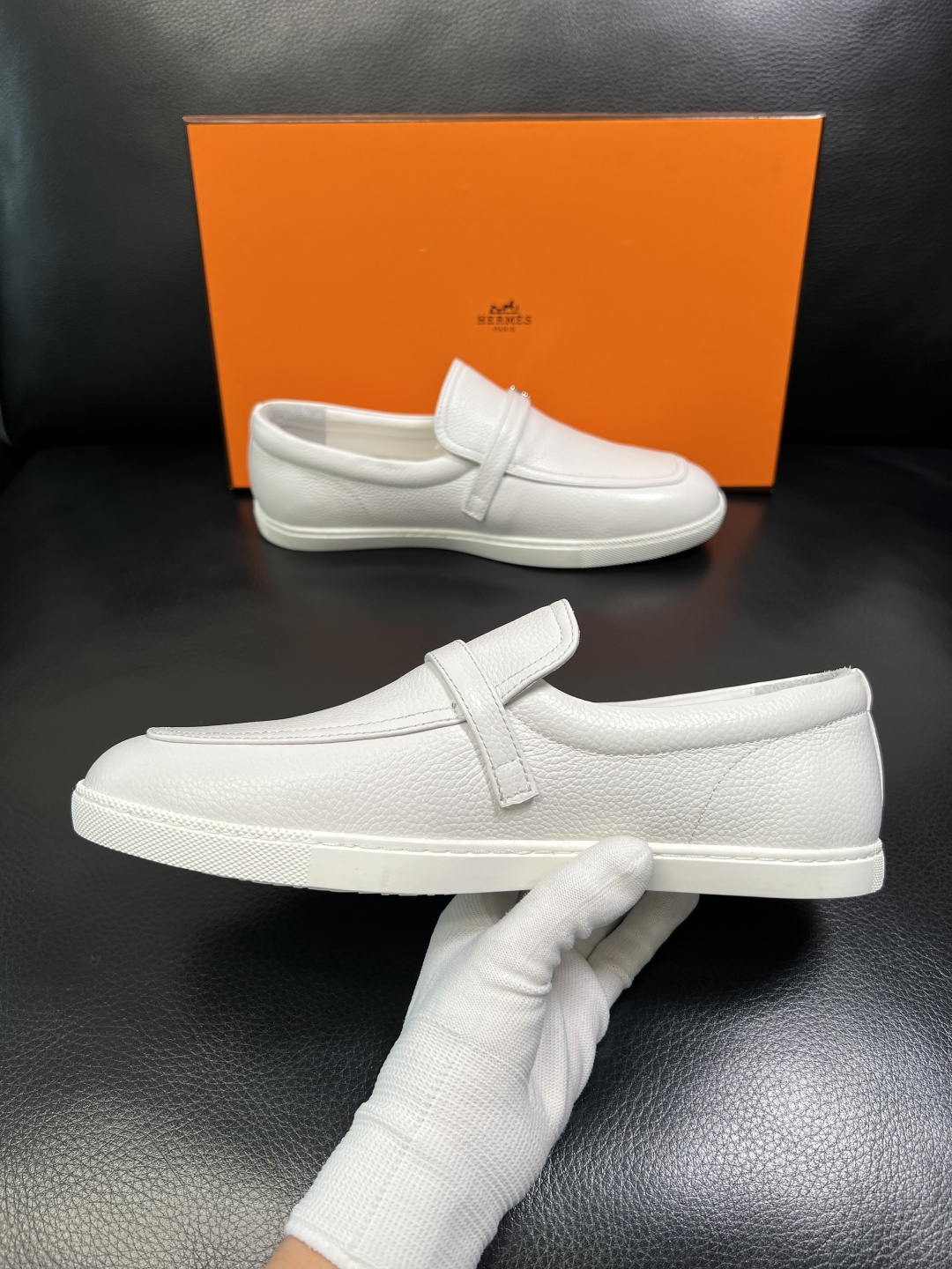 Hermes 高品质 顶级工艺品 爱马仕 专柜同步发售原厂配置，意大利进口原版牛皮面料，高品质拼接工艺，