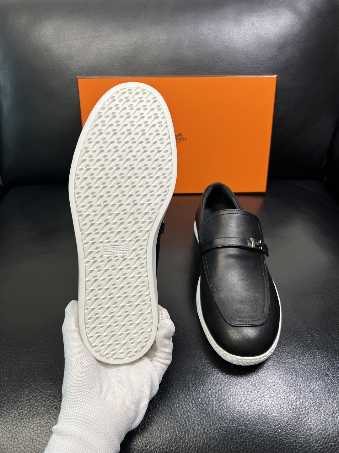 Hermes 高品质 顶级工艺品 爱马仕 专柜同步发售原厂配置，意大利进口原版牛皮面料，高品质拼接工艺，