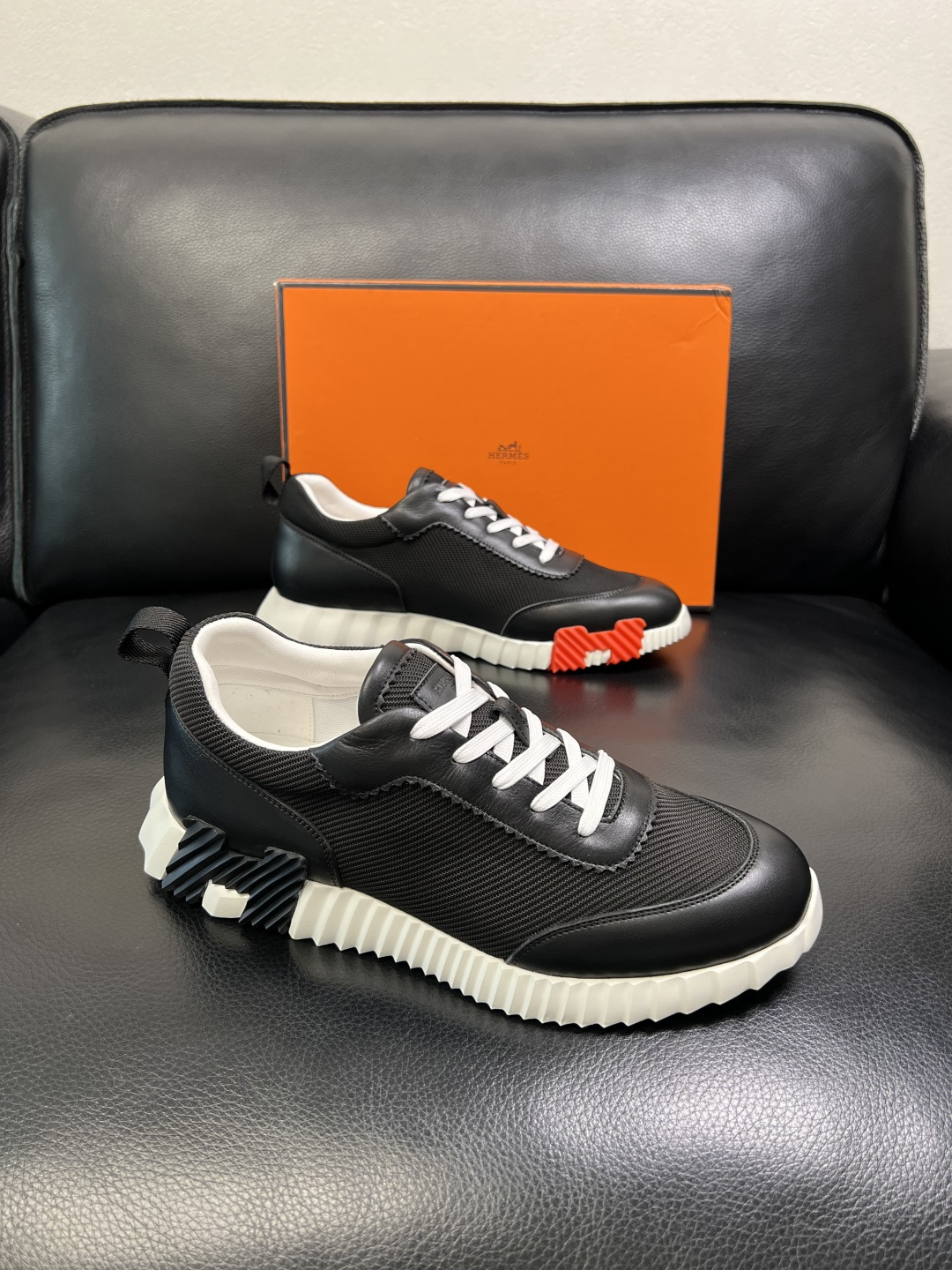 Hermes 高品质 顶级工艺品 爱马仕 专柜同步发售原厂配置，意大利进口原版牛皮面料，高品质拼接工艺，