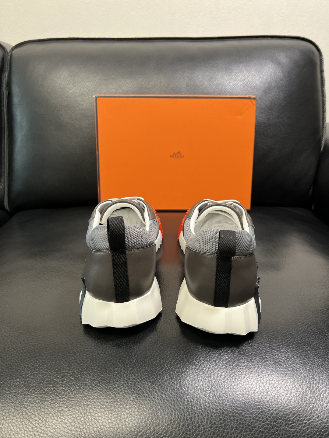 Hermes 高品质 顶级工艺品 爱马仕 专柜同步发售原厂配置，意大利进口原版牛皮面料，高品质拼接工艺，