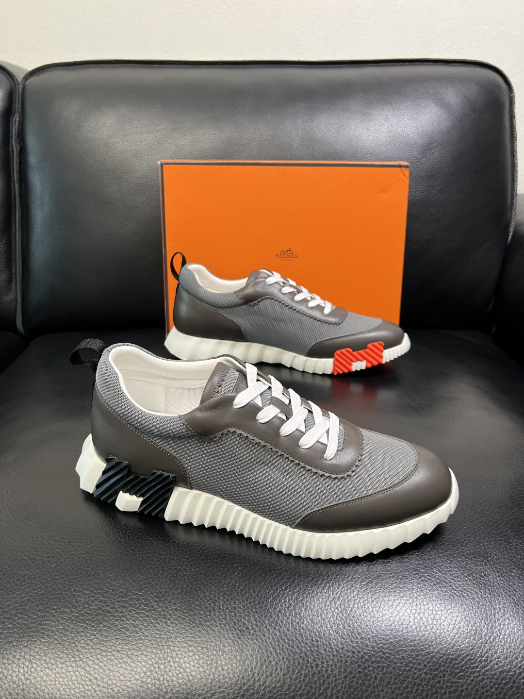 Hermes 高品质 顶级工艺品 爱马仕 专柜同步发售原厂配置，意大利进口原版牛皮面料，高品质拼接工艺，