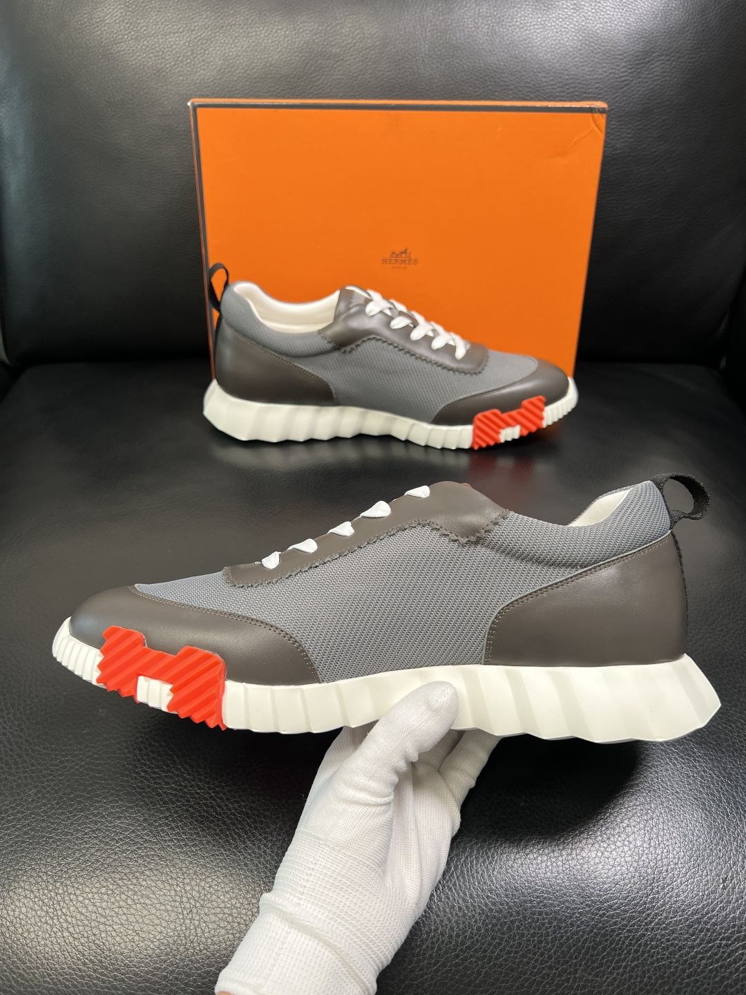 Hermes 高品质 顶级工艺品 爱马仕 专柜同步发售原厂配置，意大利进口原版牛皮面料，高品质拼接工艺，