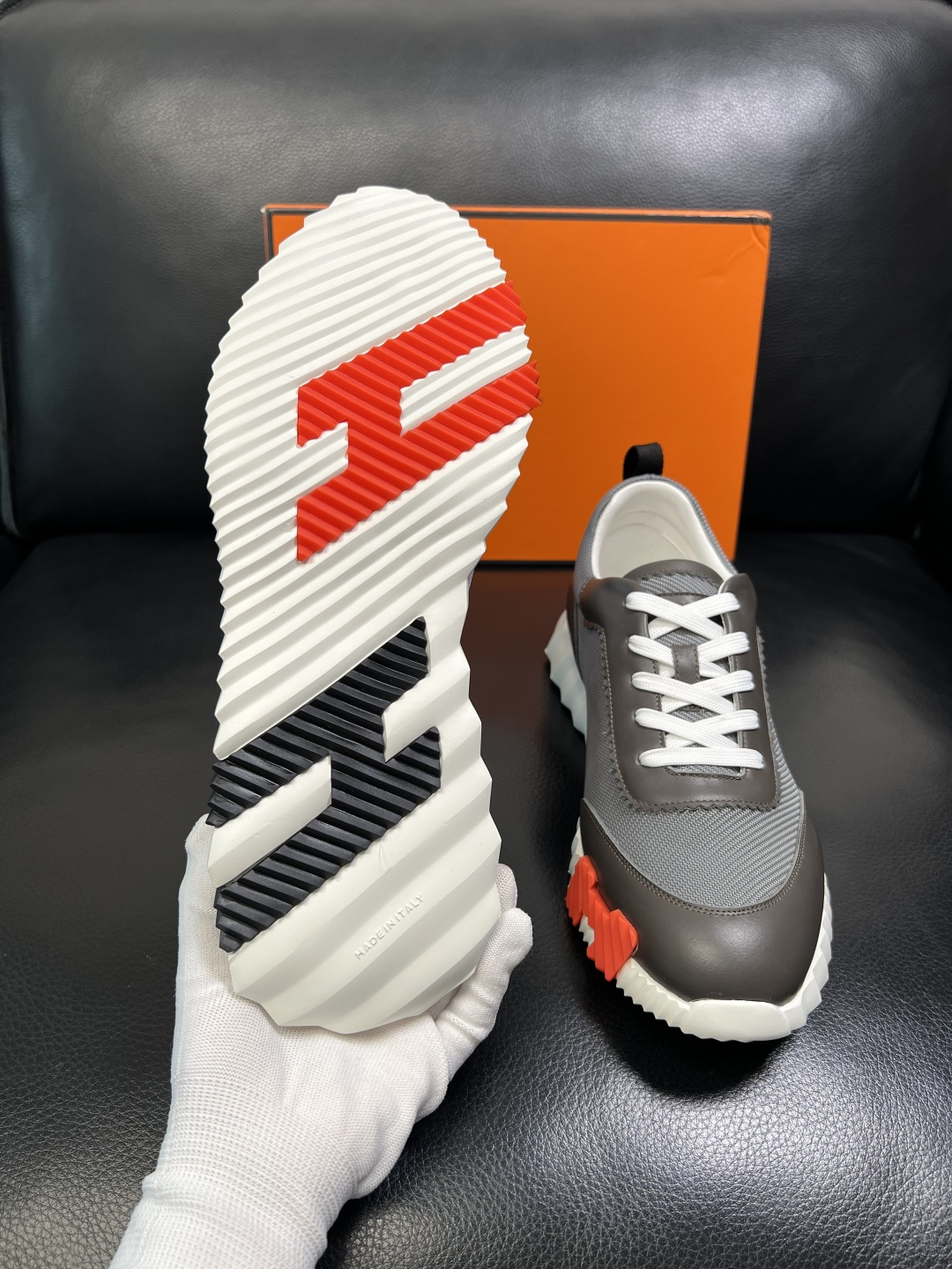 Hermes 高品质 顶级工艺品 爱马仕 专柜同步发售原厂配置，意大利进口原版牛皮面料，高品质拼接工艺，