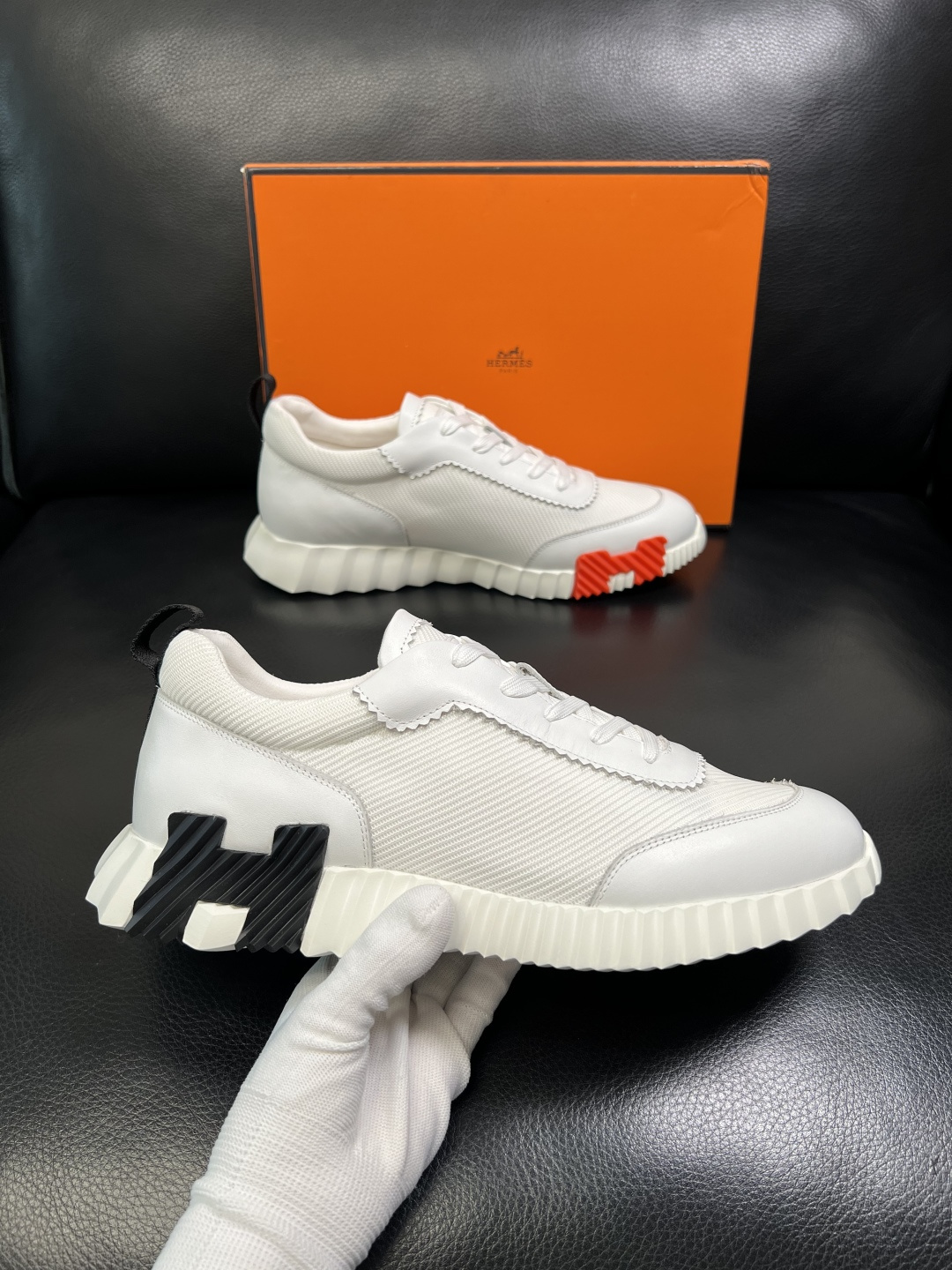 Hermes 高品质 顶级工艺品 爱马仕 专柜同步发售原厂配置，意大利进口原版牛皮面料，高品质拼接工艺，