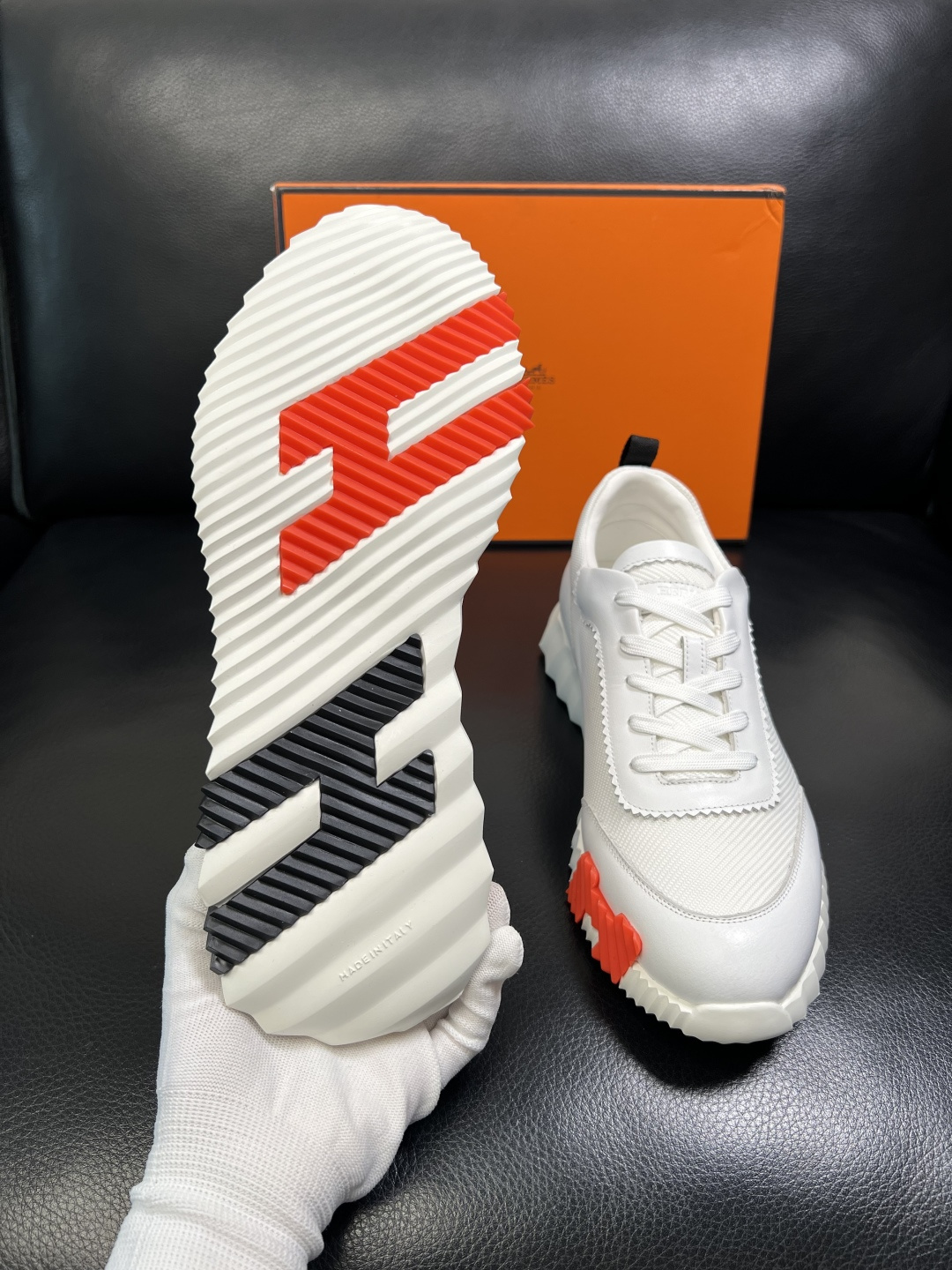 Hermes 高品质 顶级工艺品 爱马仕 专柜同步发售原厂配置，意大利进口原版牛皮面料，高品质拼接工艺，